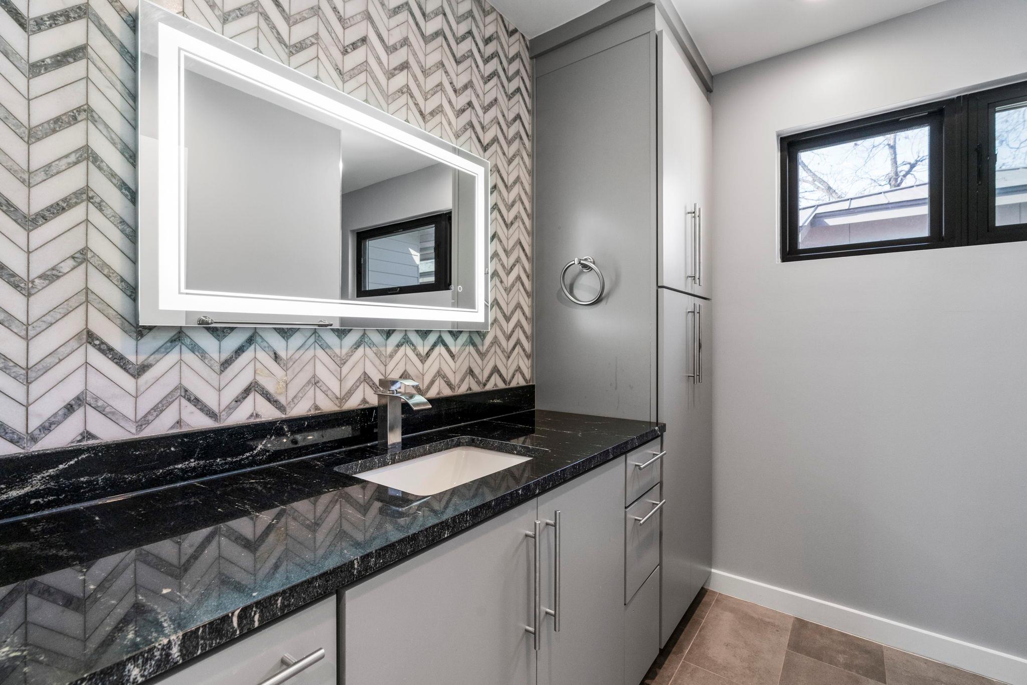 3612 Thompson Street