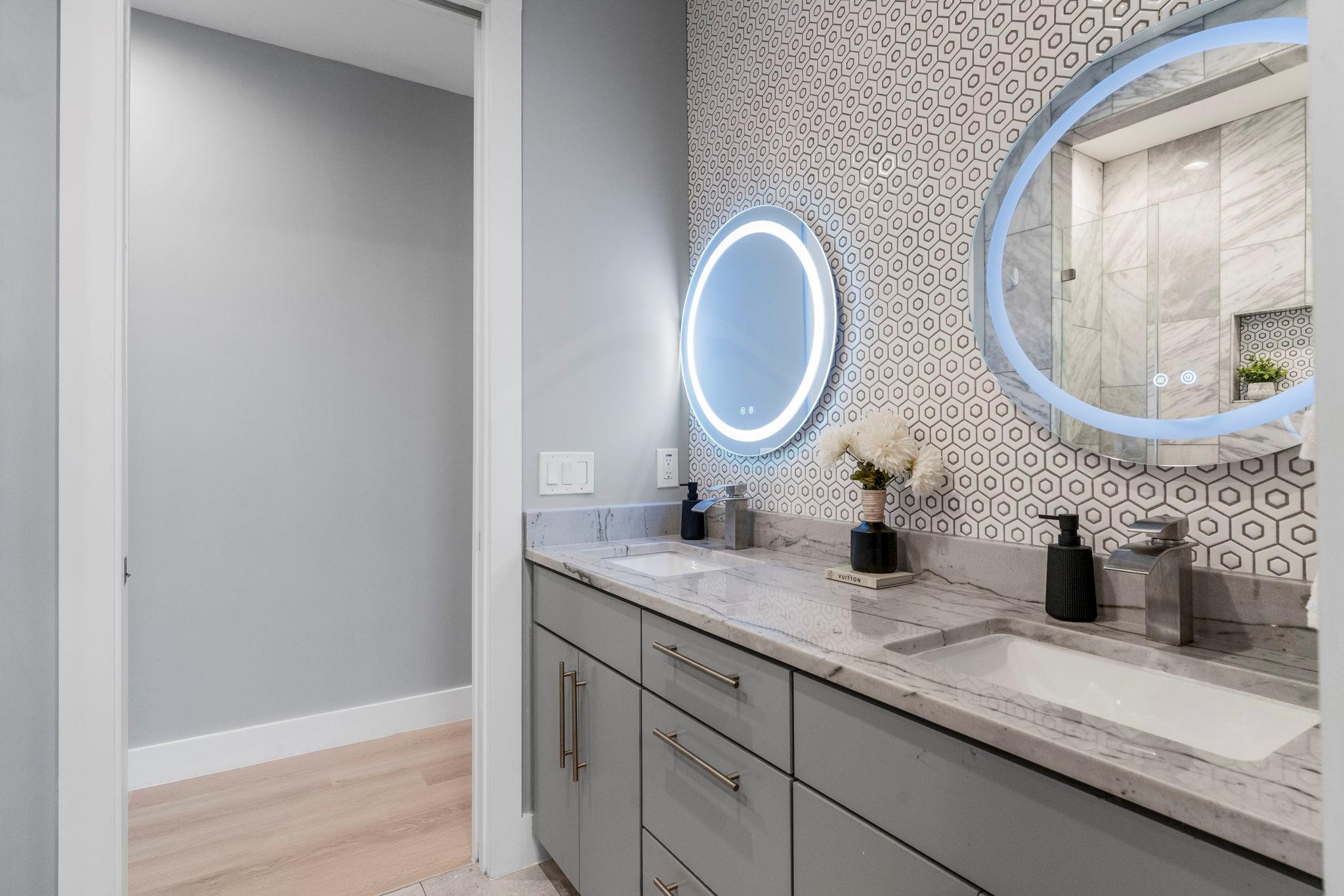 3612 Thompson Street