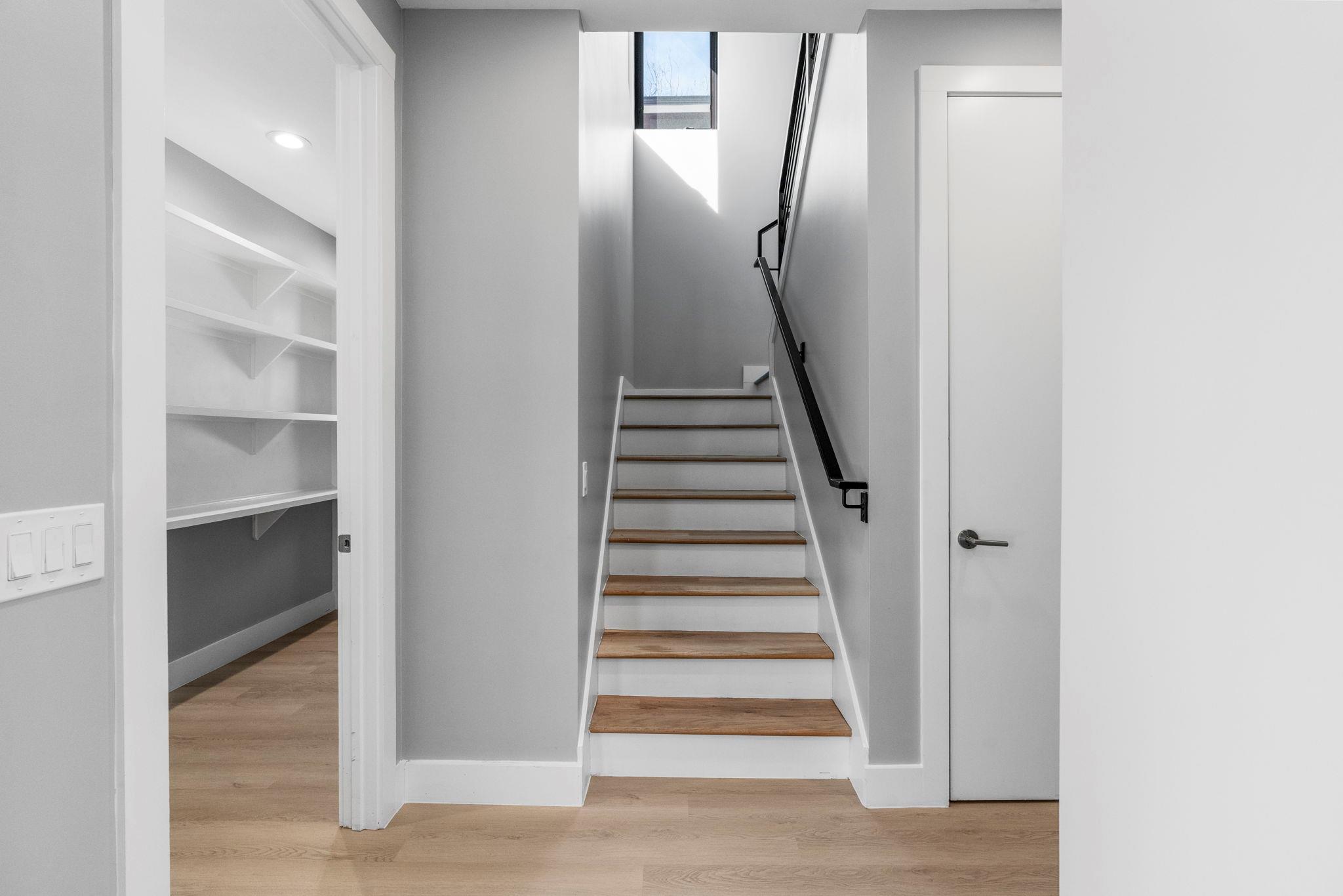 3612 Thompson Street