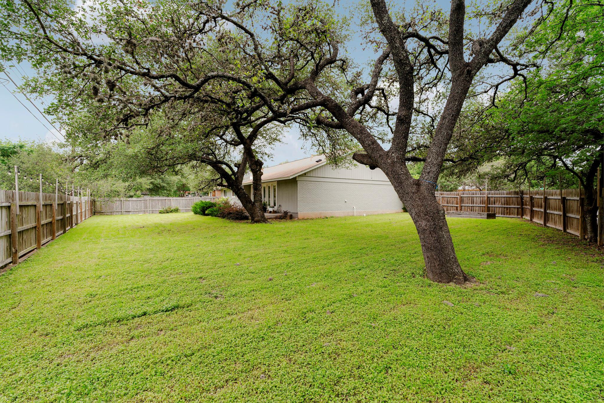 2101 Falcon Hill DR