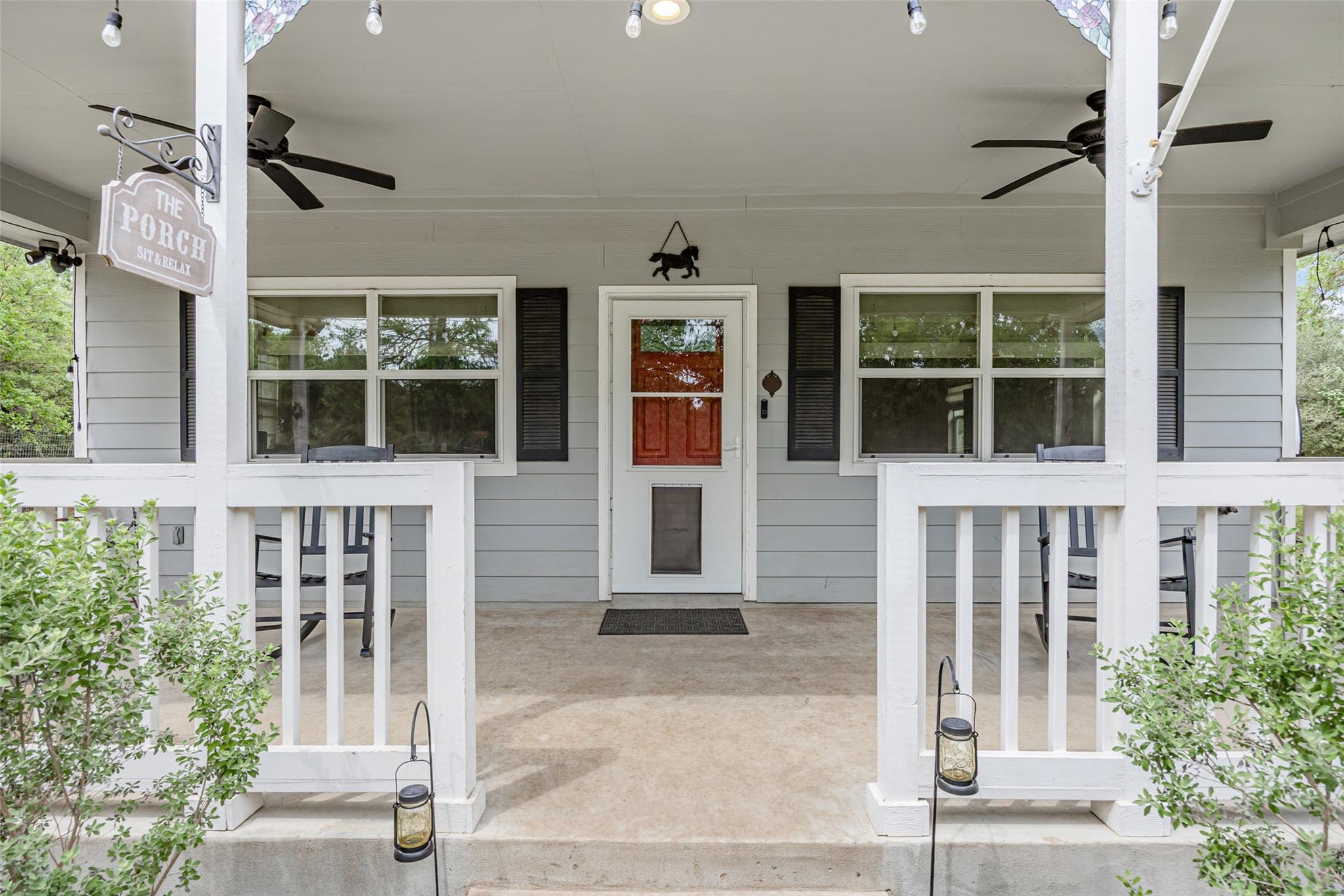 198 W Kelley RD