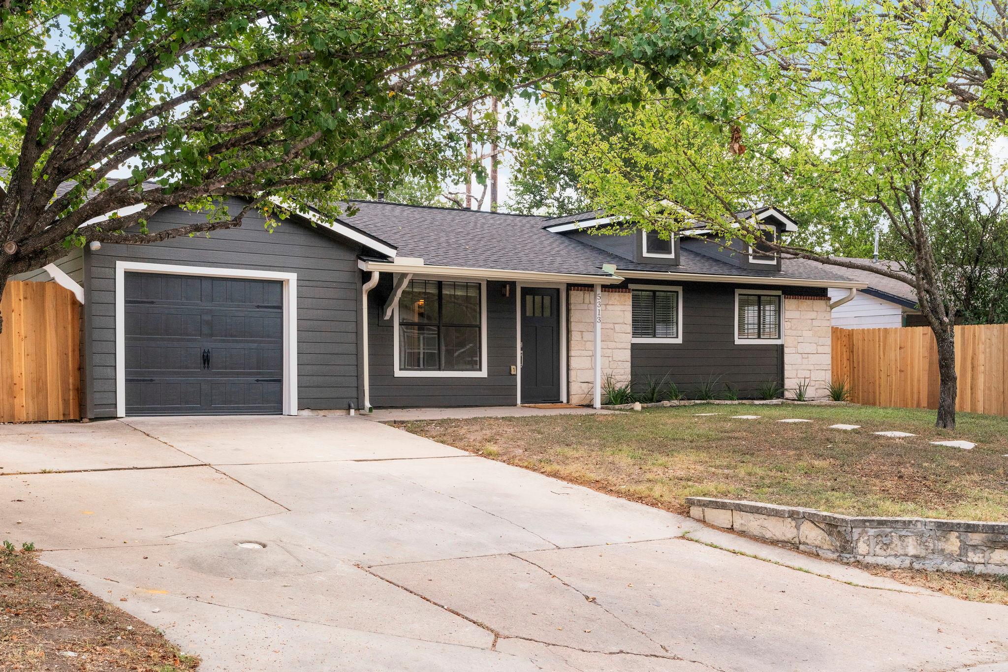 5313 Wellington DR