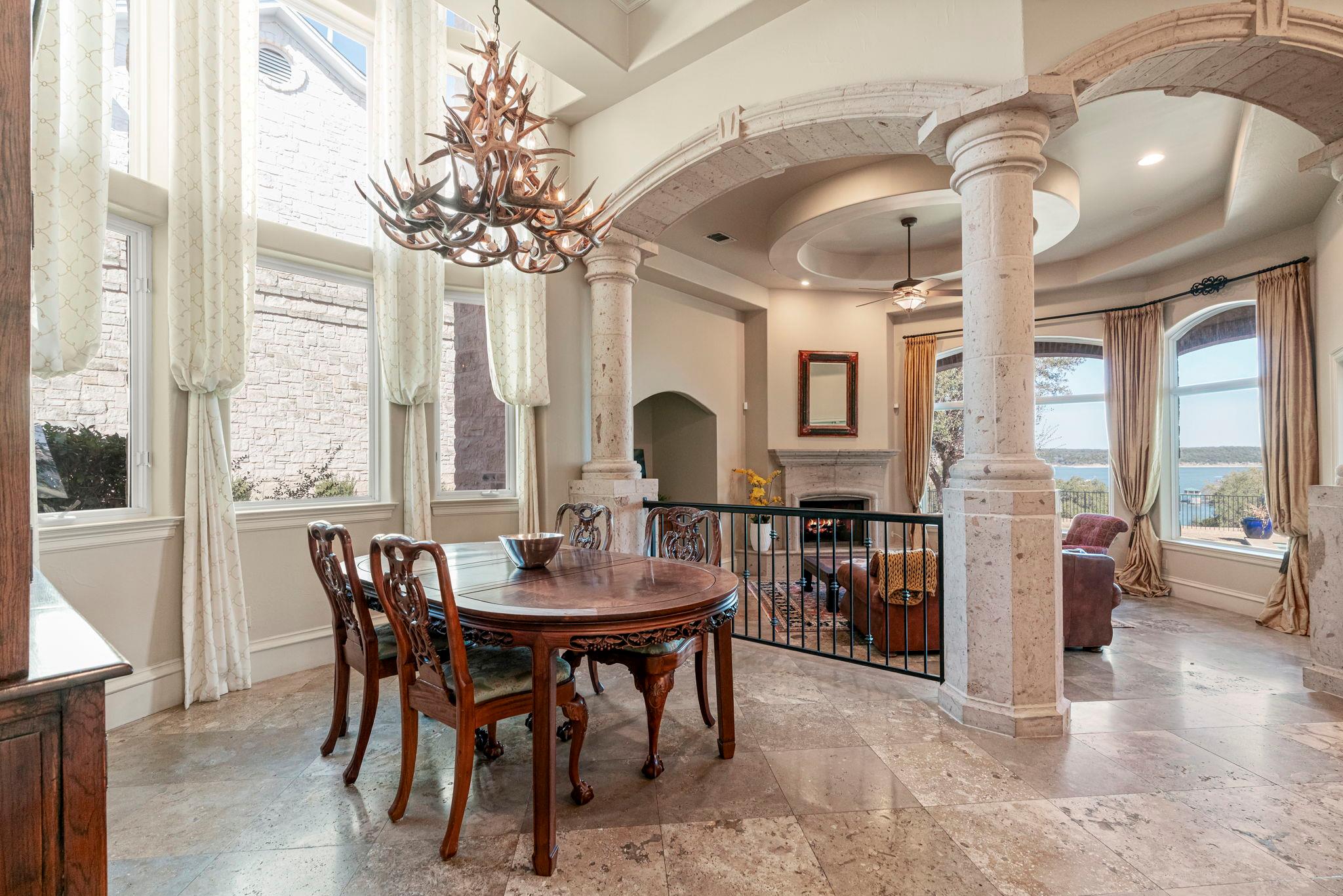 401 Brooks Hollow RD