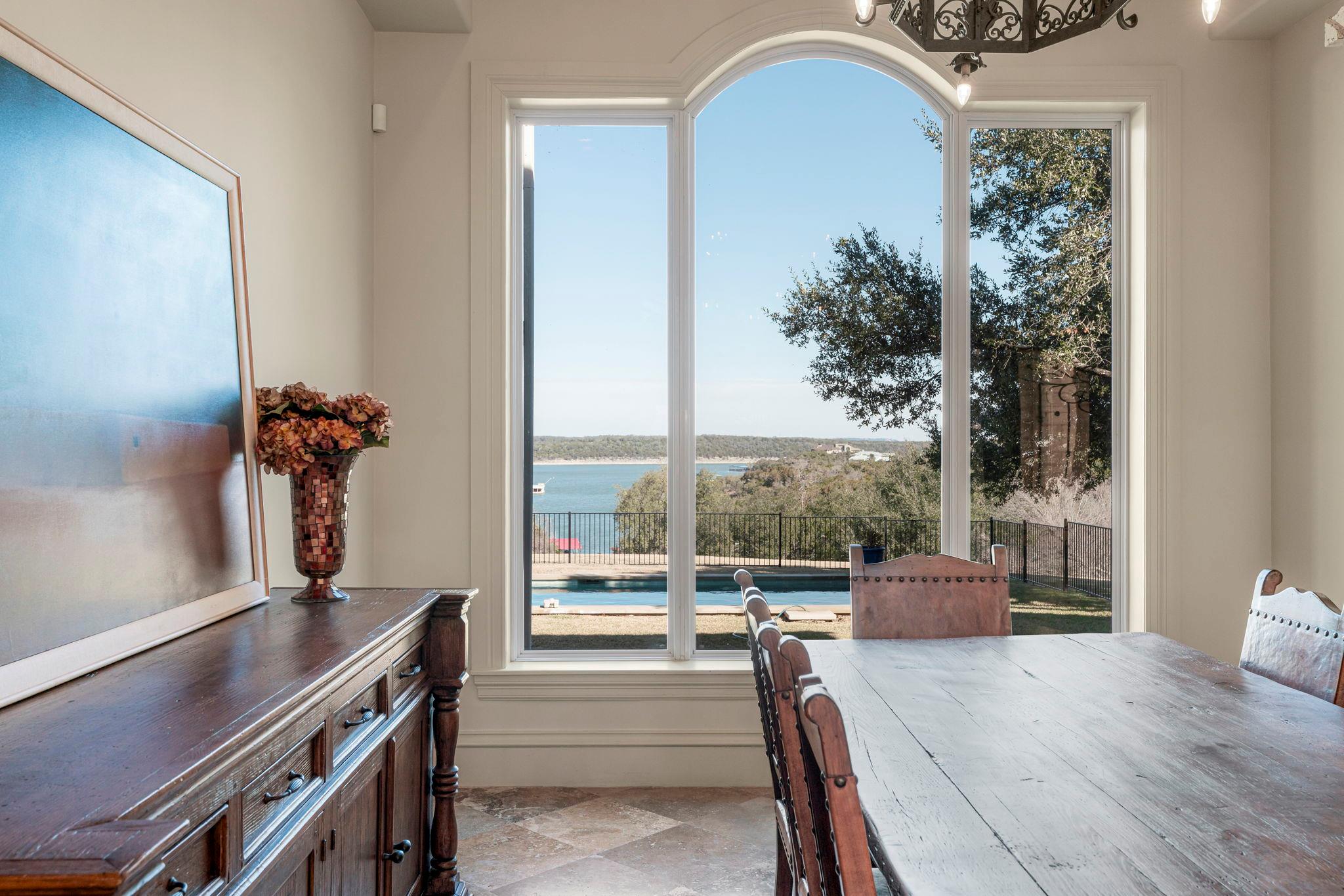 401 Brooks Hollow RD