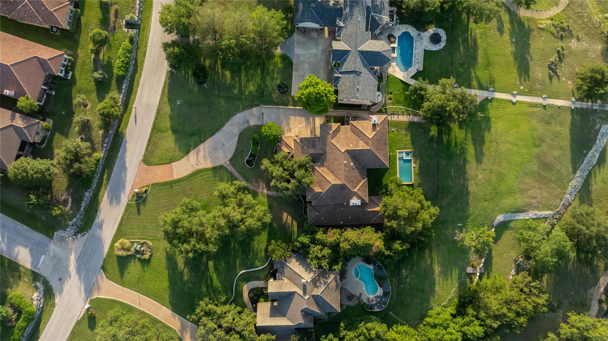 401 Brooks Hollow RD