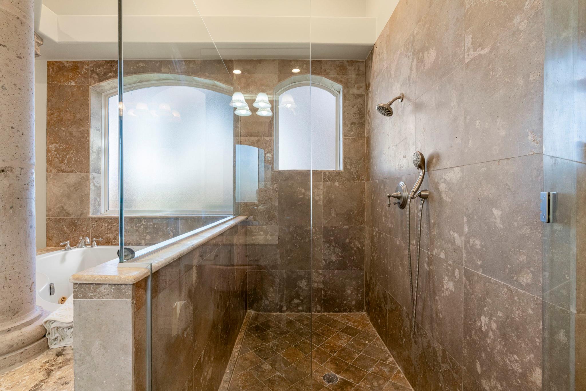 401 Brooks Hollow RD