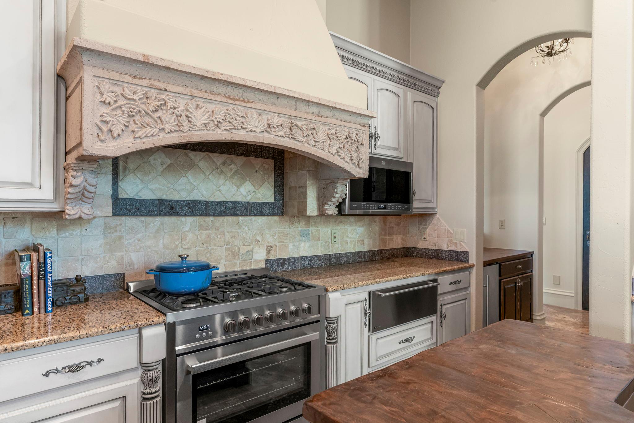 401 Brooks Hollow RD