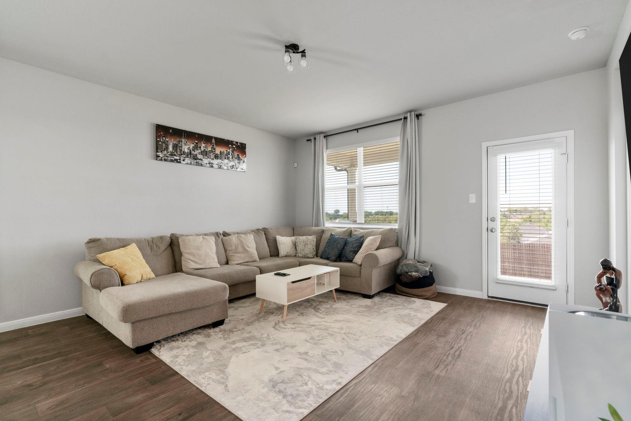 212 Apache Plum DR, Kyle