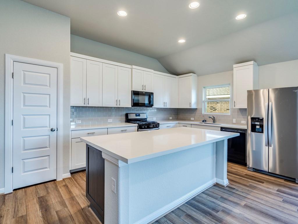 270 Rimrock CT