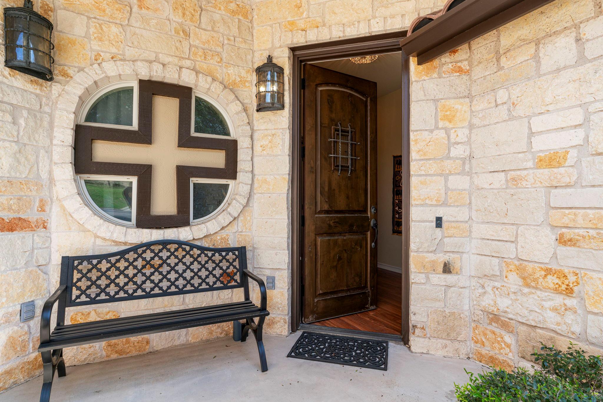 2601 N Quinlan Park RD # 401