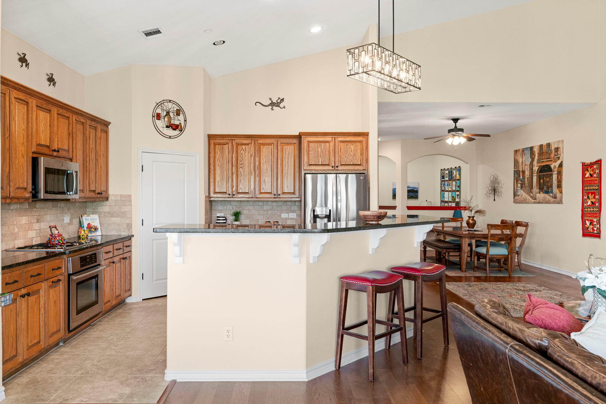 2601 N Quinlan Park RD # 401