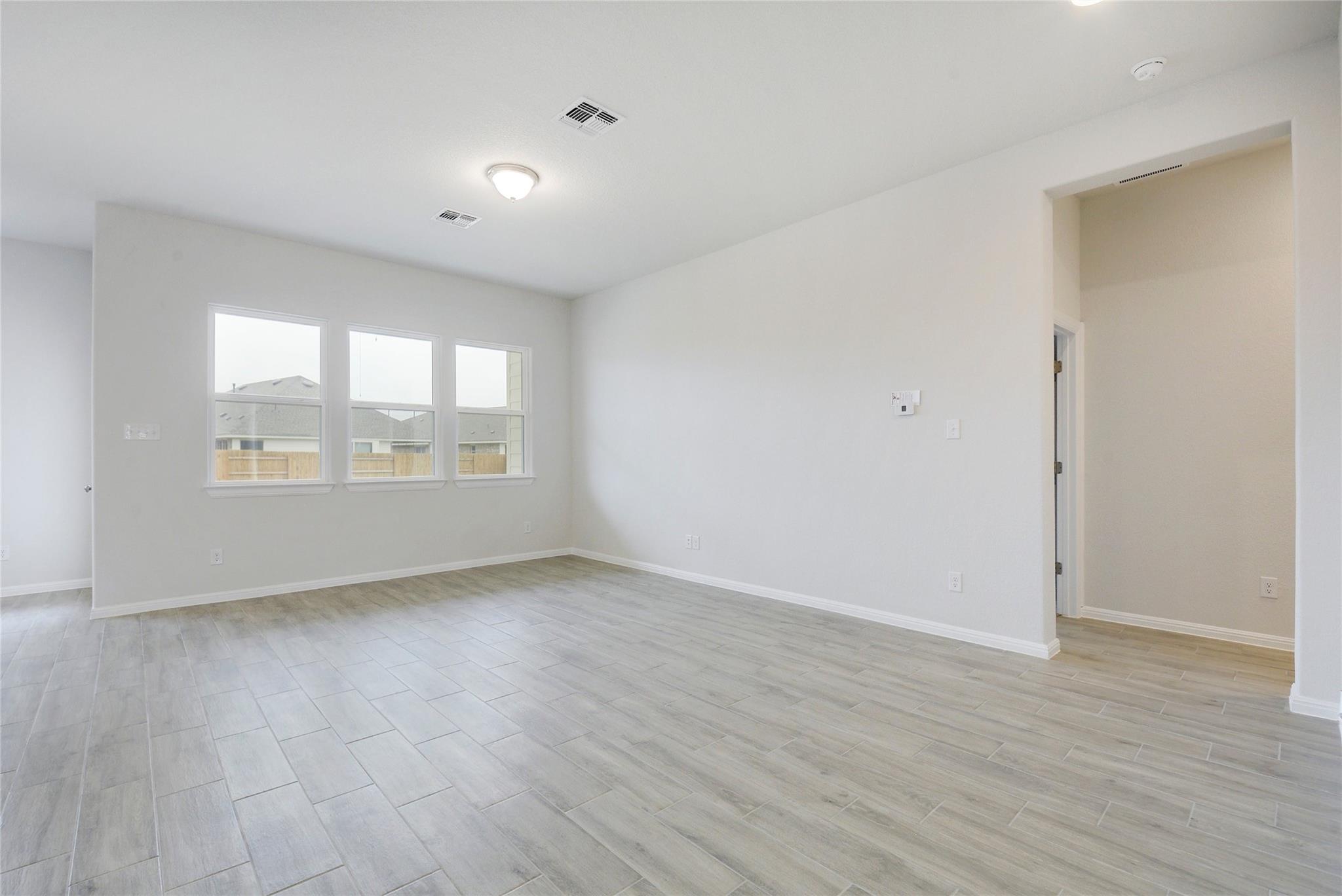 134 Edgewater TRL