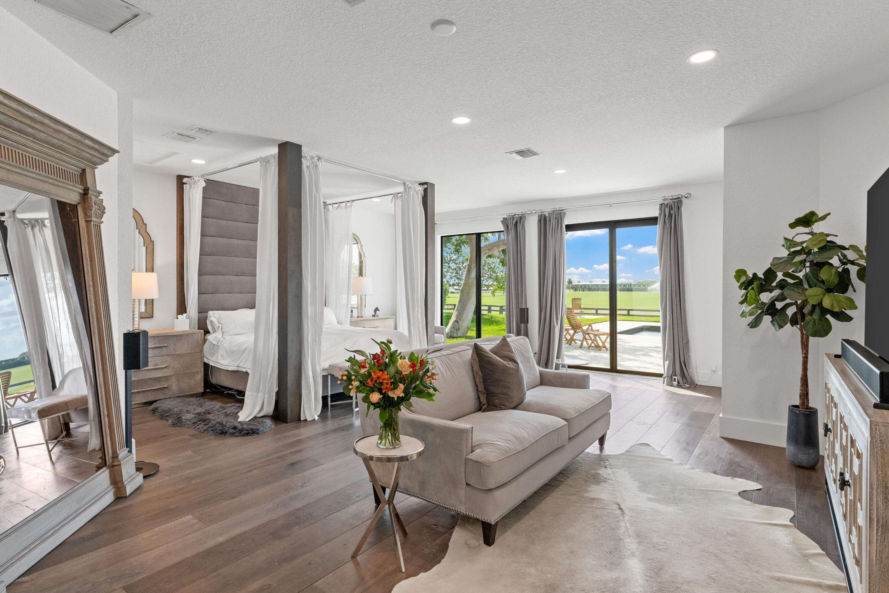 3585 Aiken Court