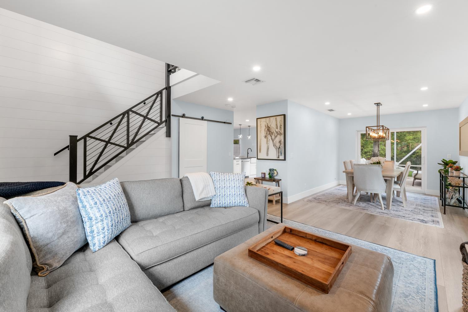 1526 S Club Drive