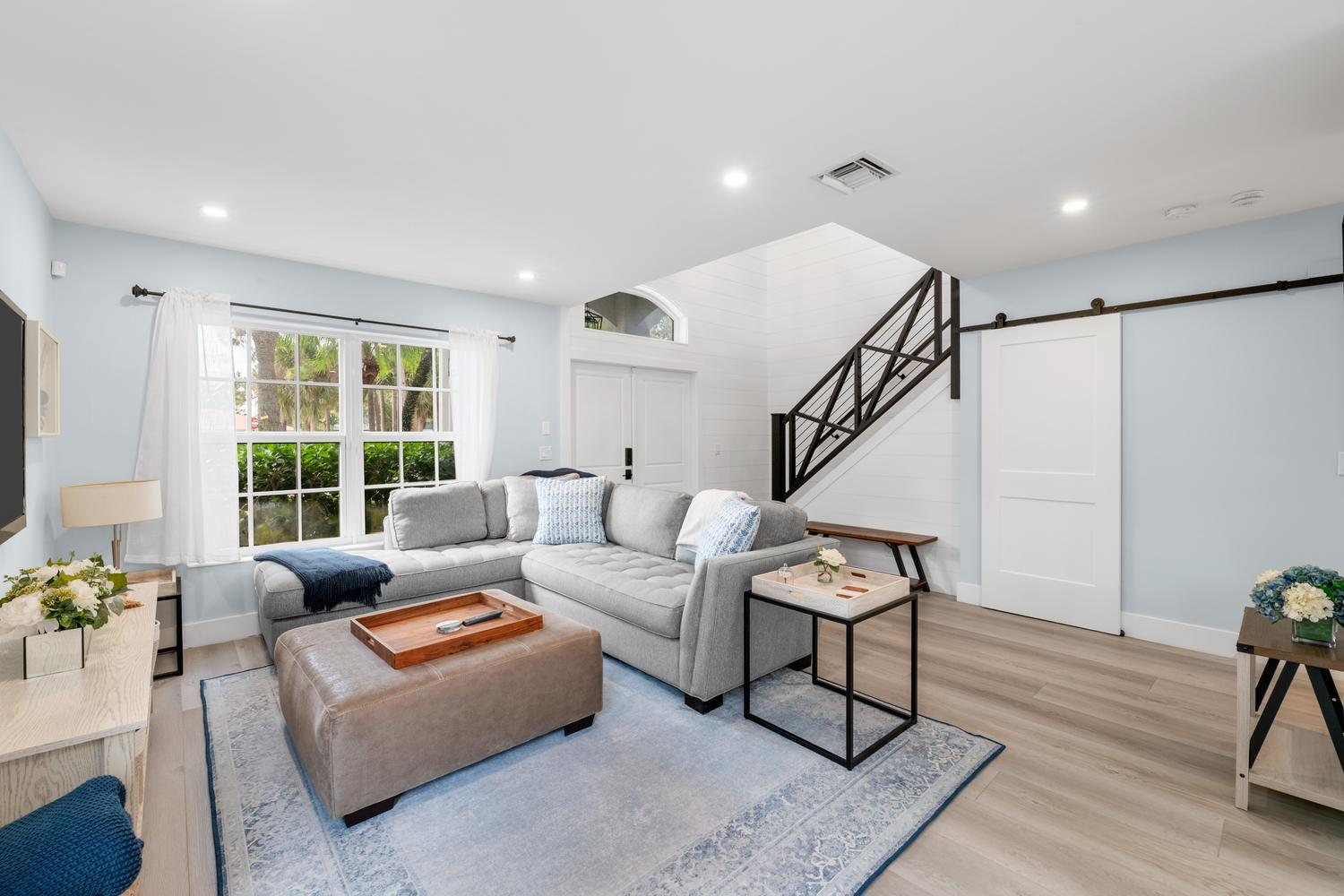 1526 S Club Drive