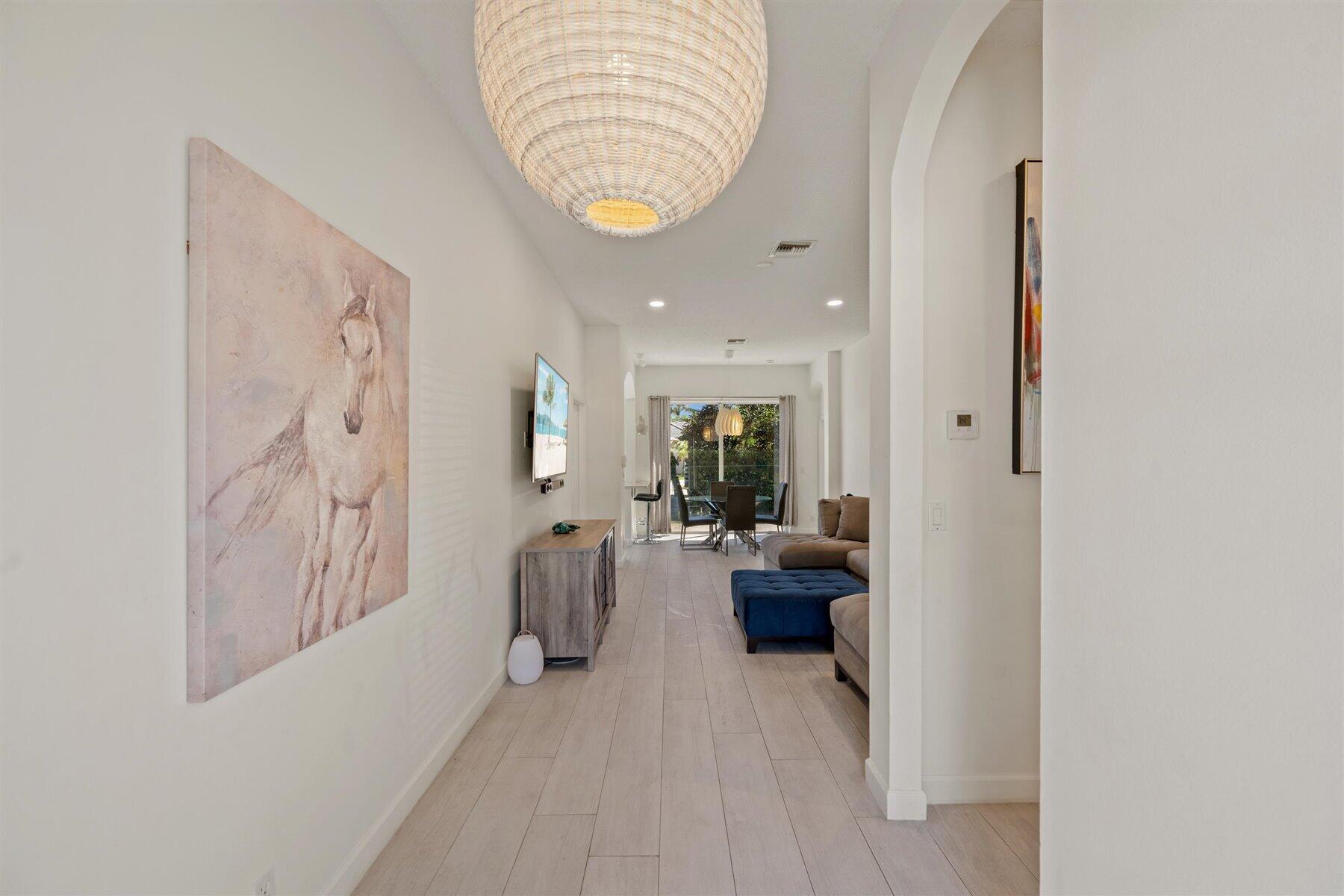 1898 Capeside Circle