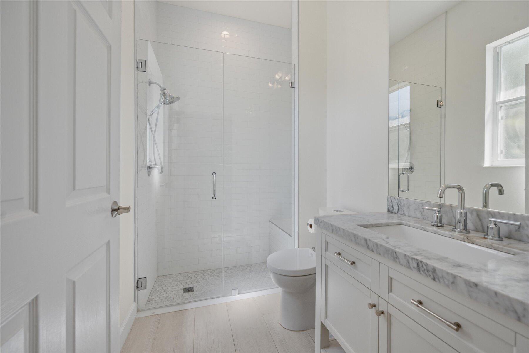 1898 Capeside Circle