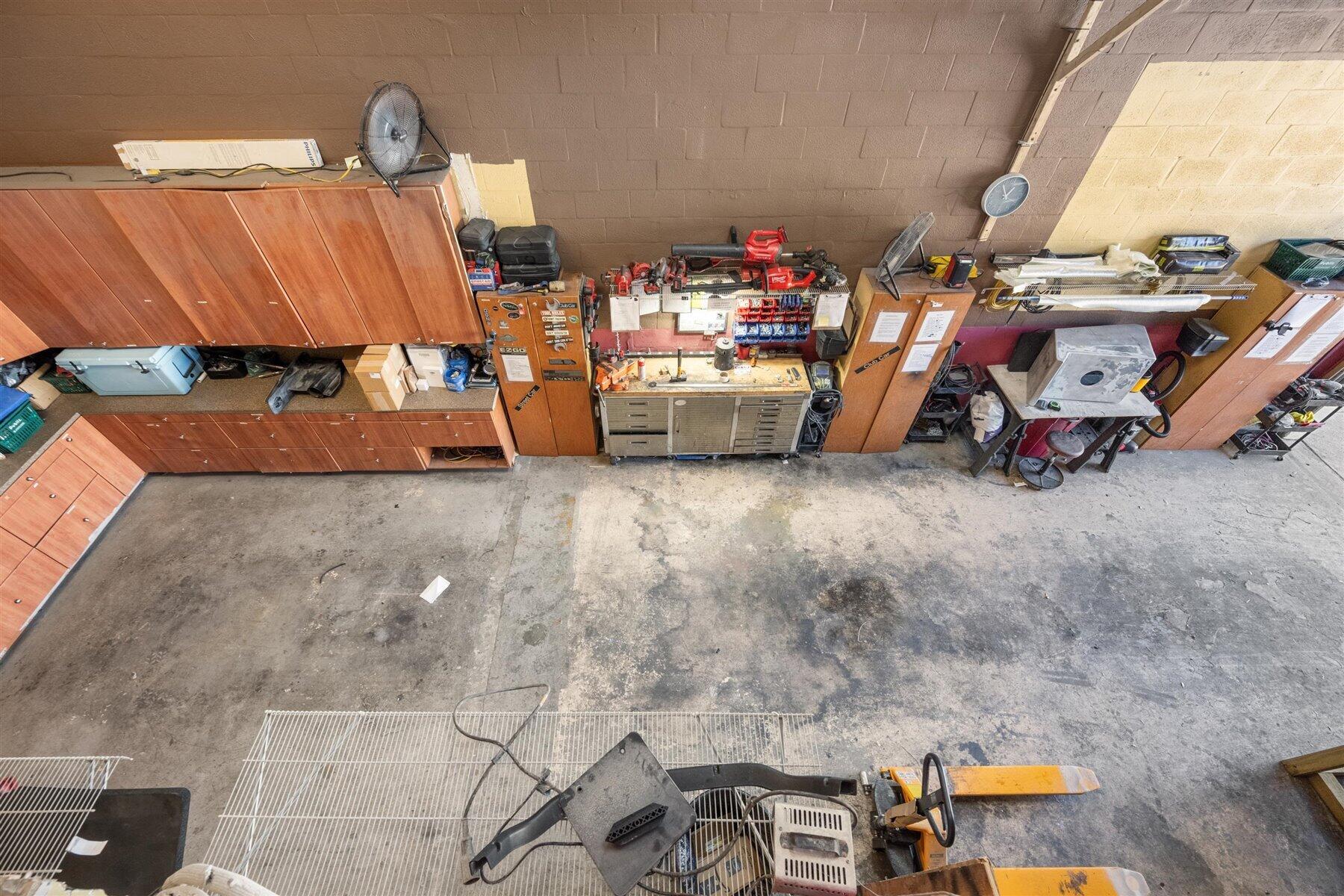 3121 Fairlane Farms Road 8