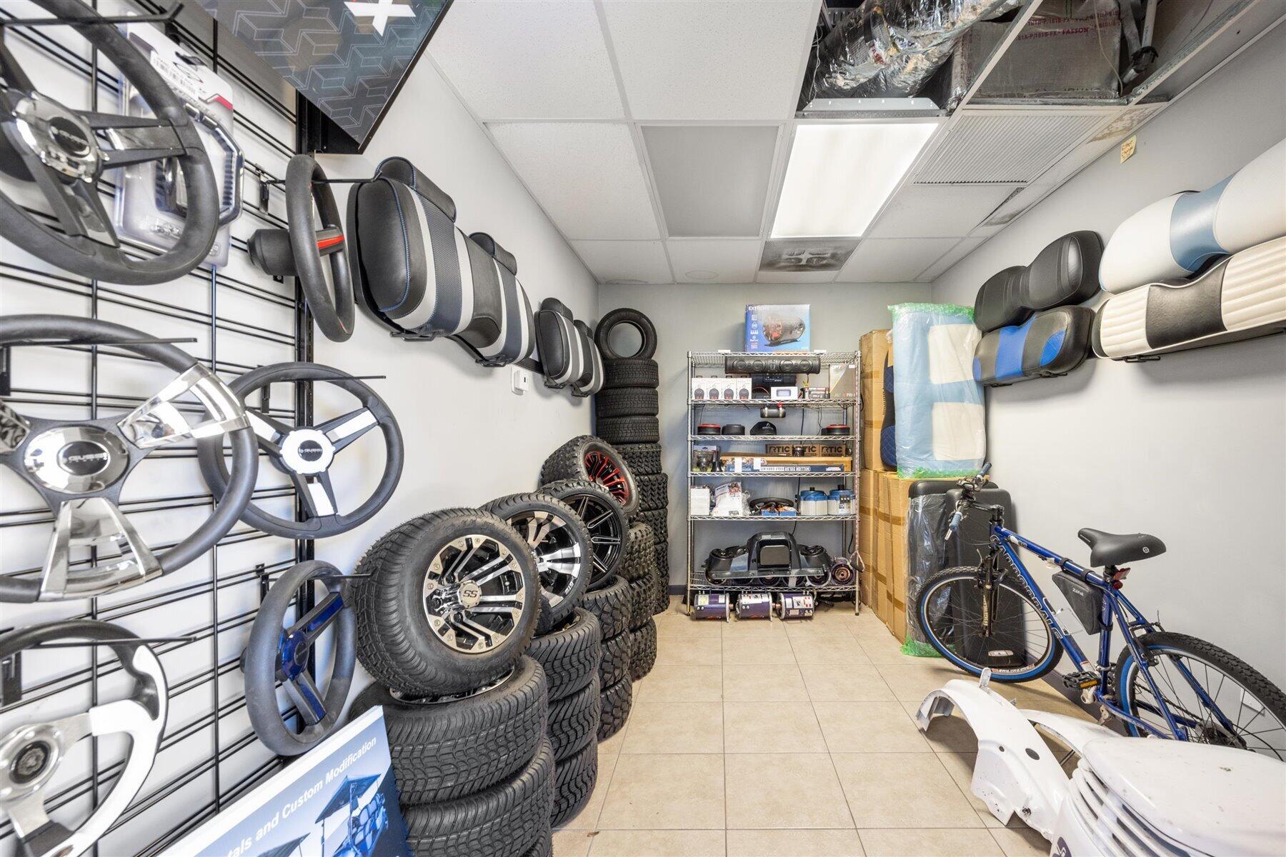 3121 Fairlane Farms Road 8