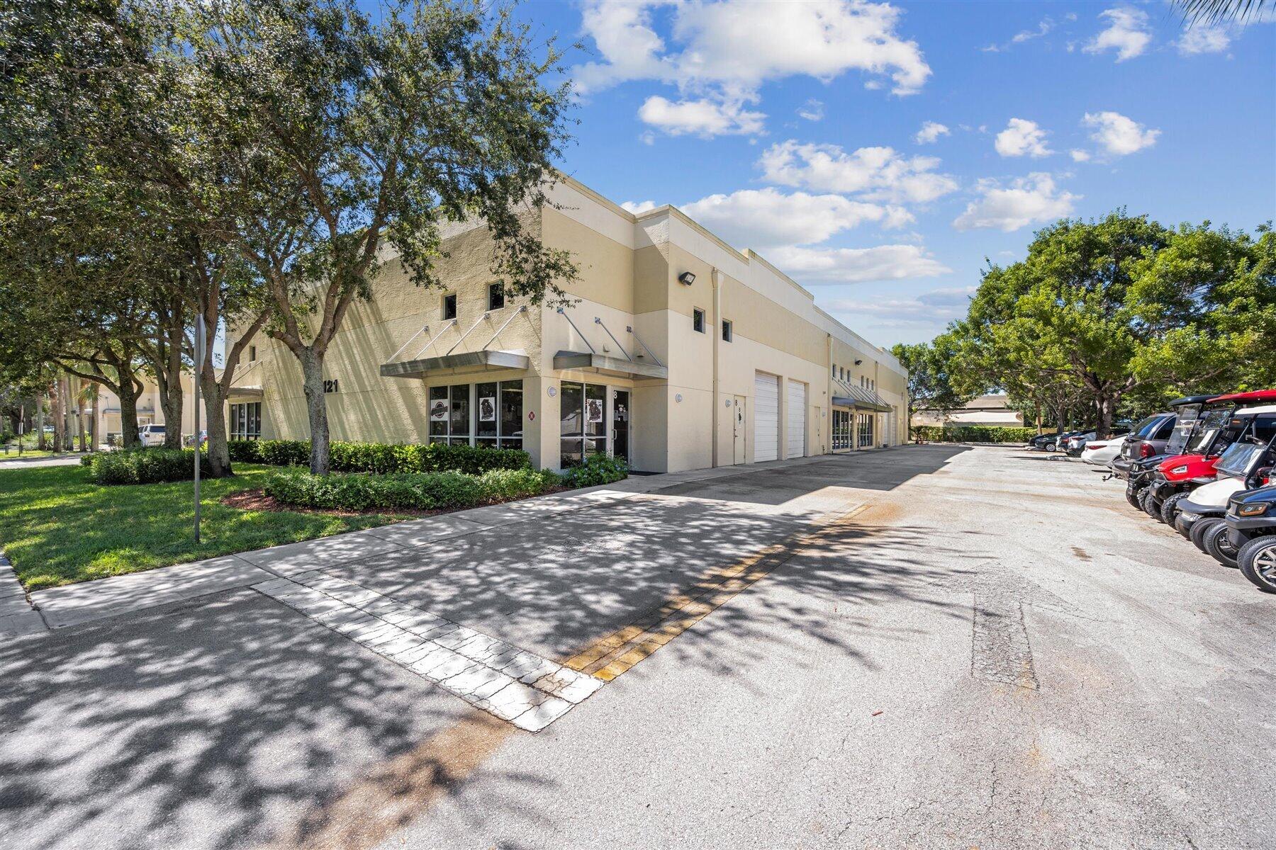 3121 Fairlane Farms Road 8
