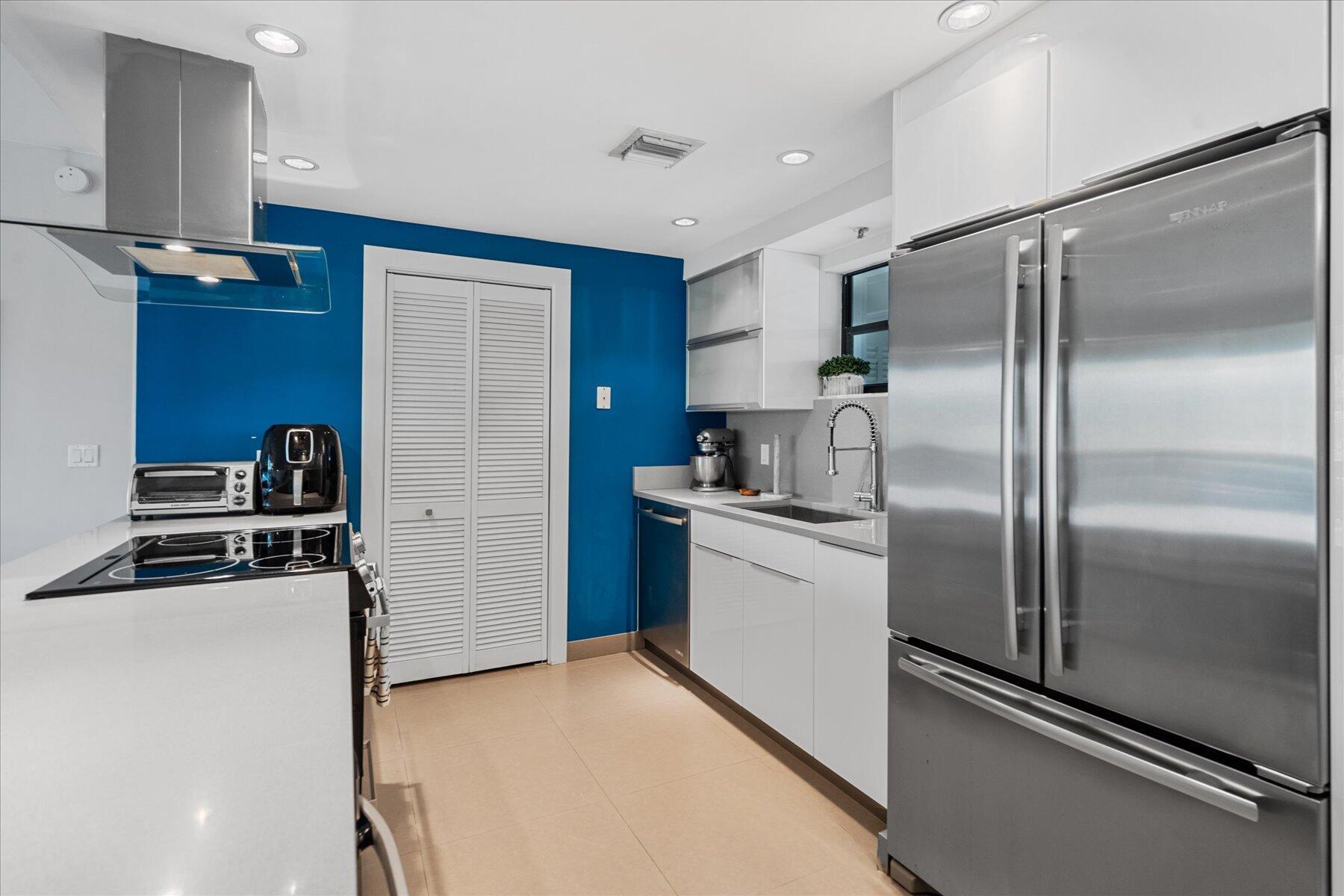 11818 Pebblewood Drive 202