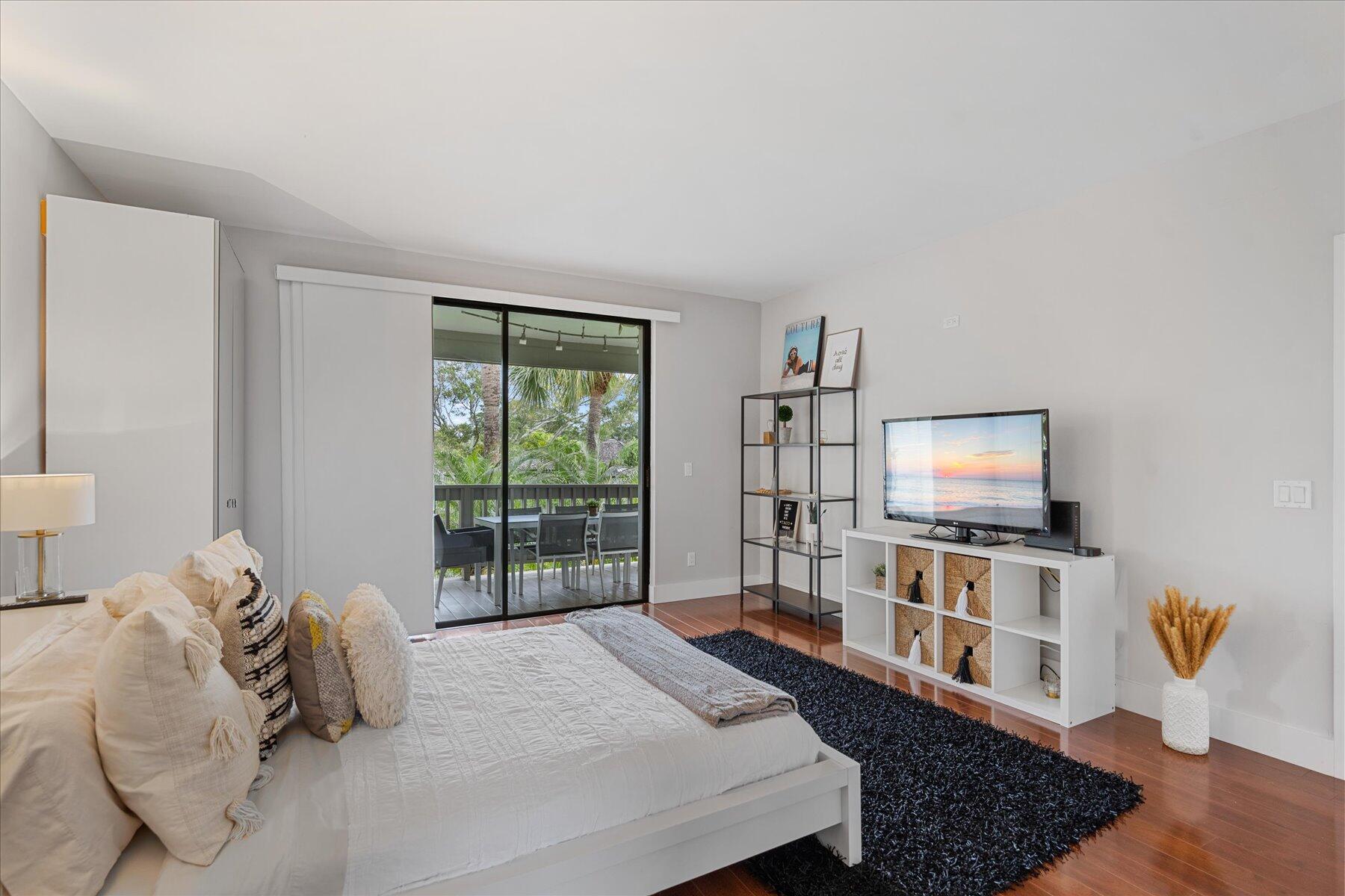 11818 Pebblewood Drive 202