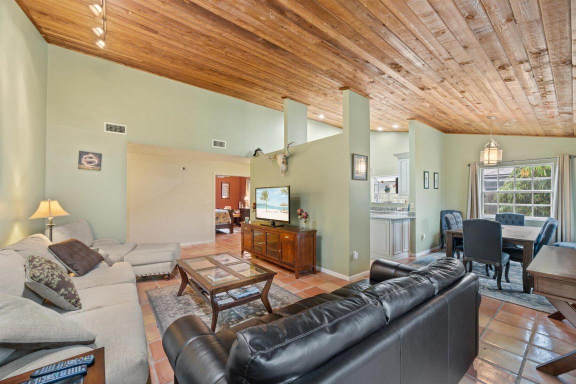 12625 Timber Ridge Circle