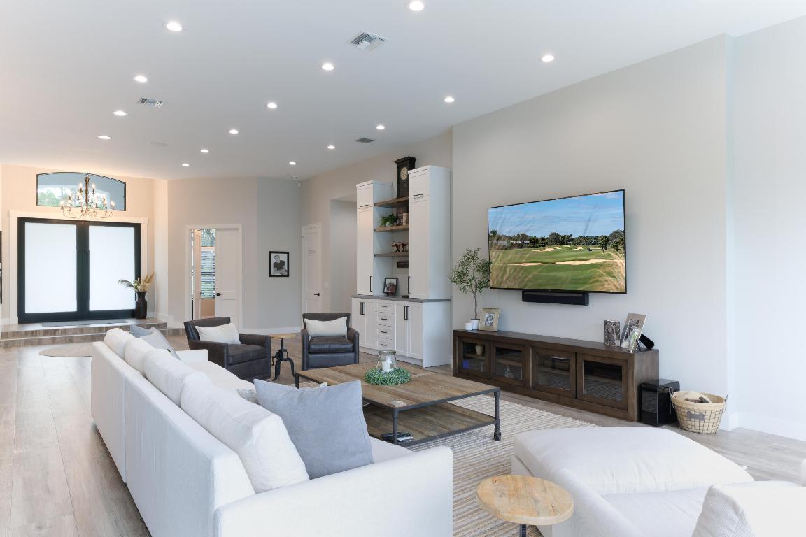 14727 Horseshoe Trace