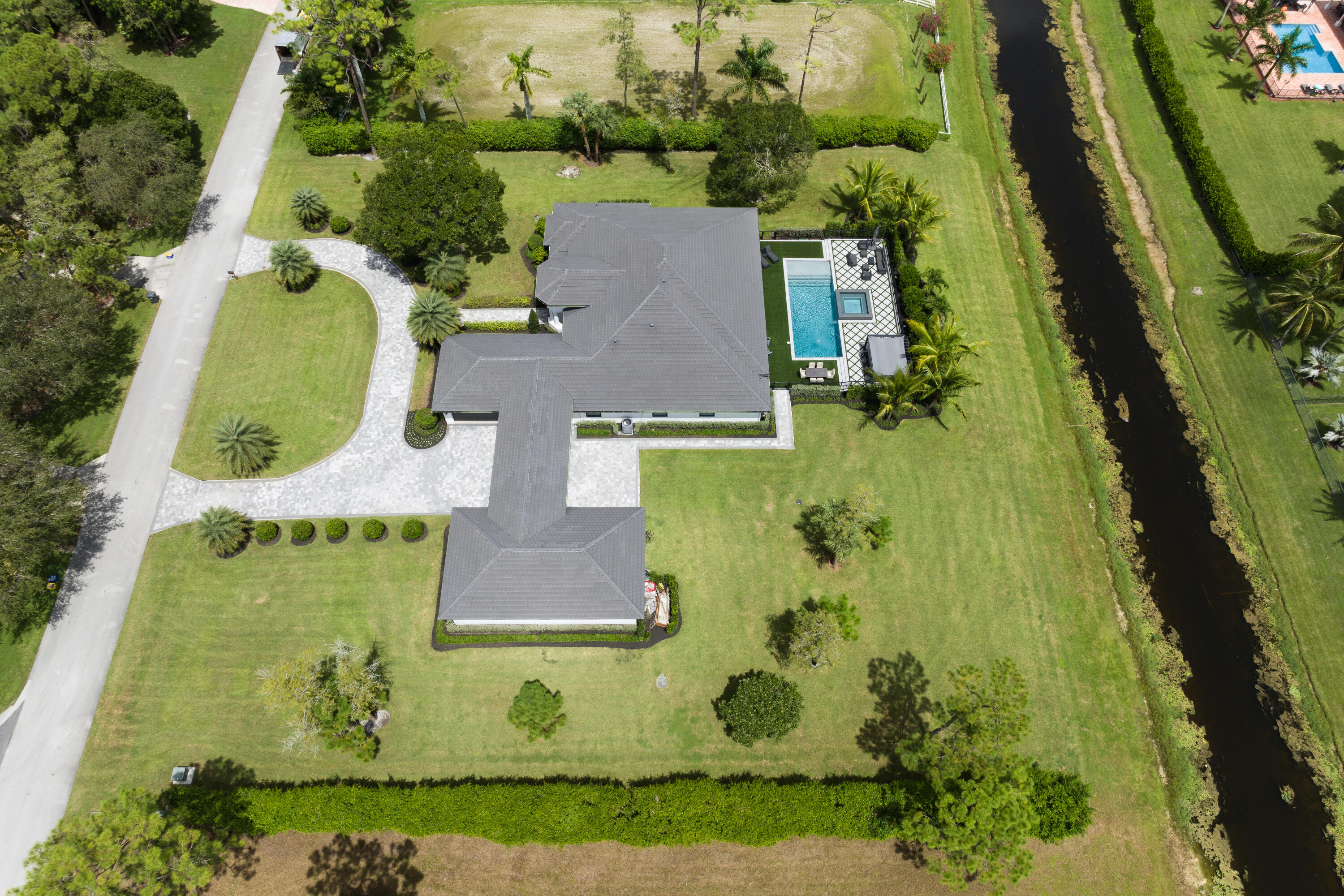 14727 Horseshoe Trace