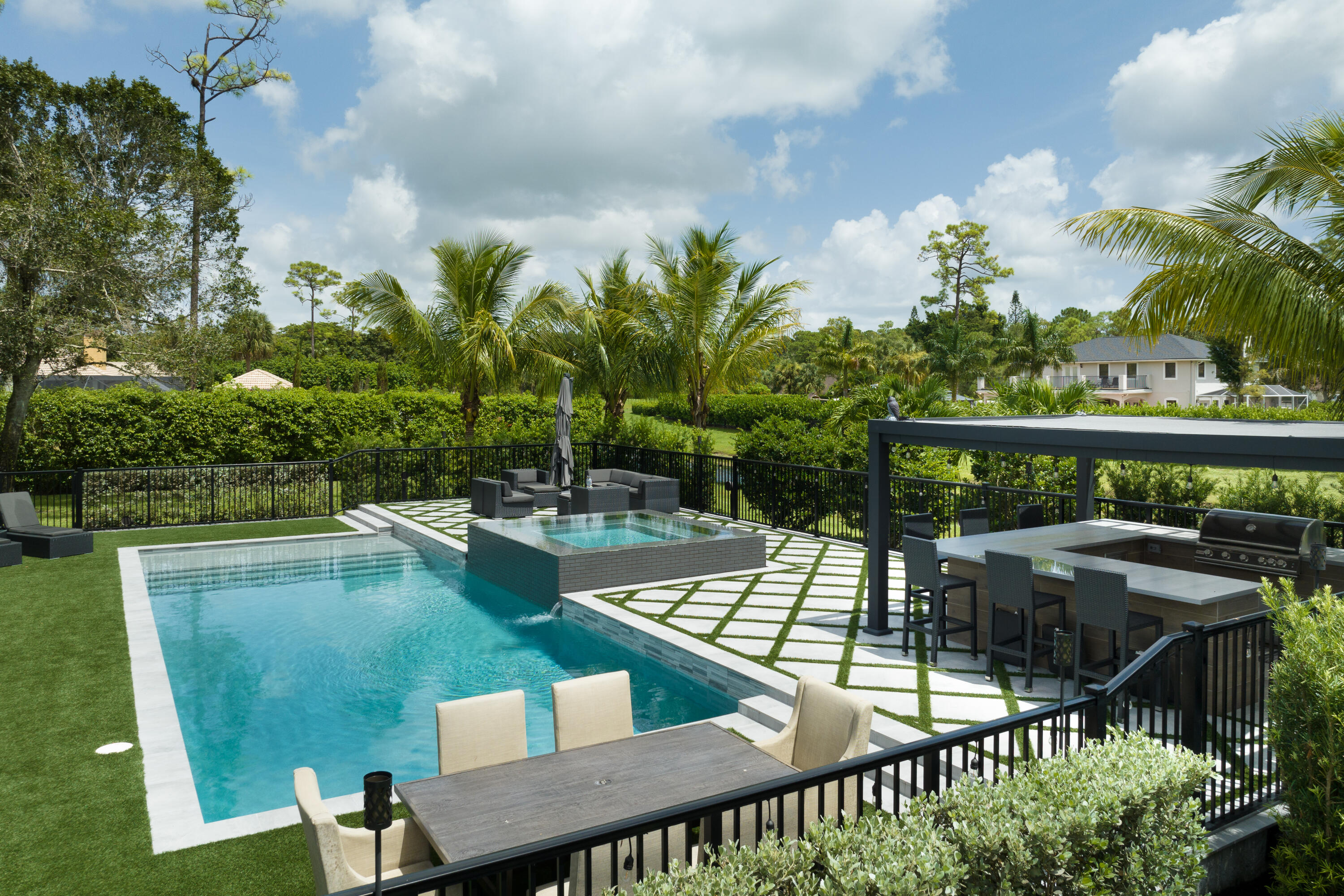 14727 Horseshoe Trace