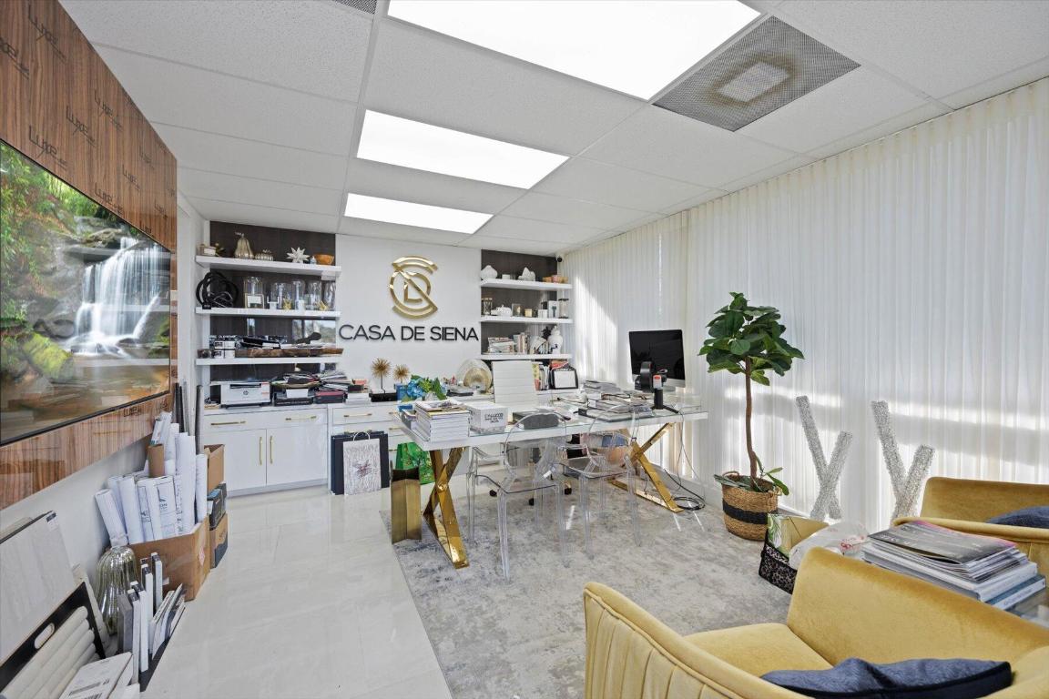 3101 Fairlane Farms Road 5