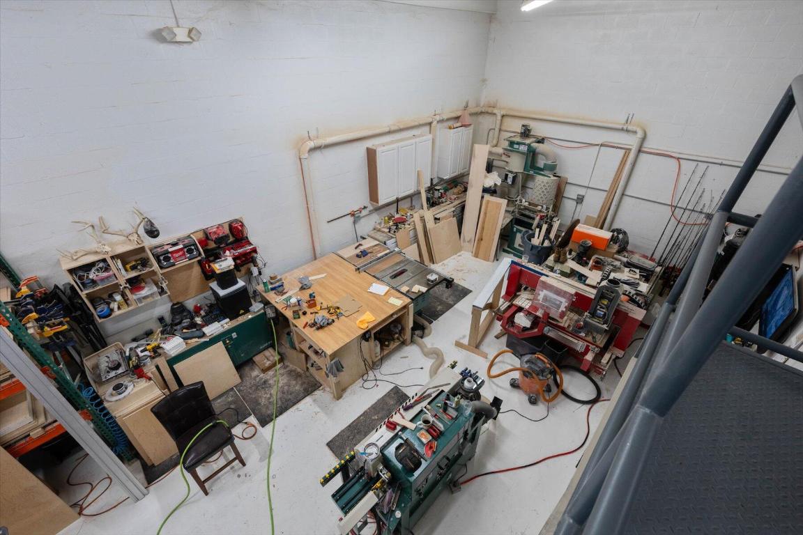 3101 Fairlane Farms Road 5