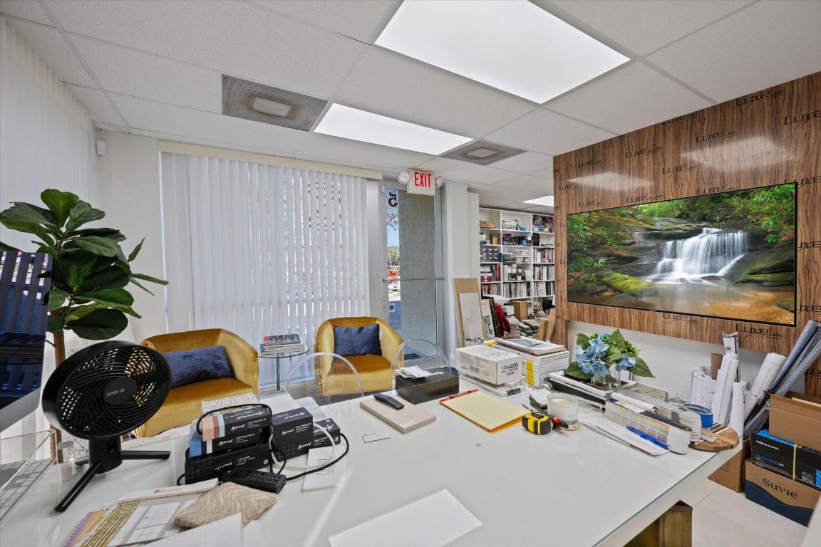 3101 Fairlane Farms Road 5