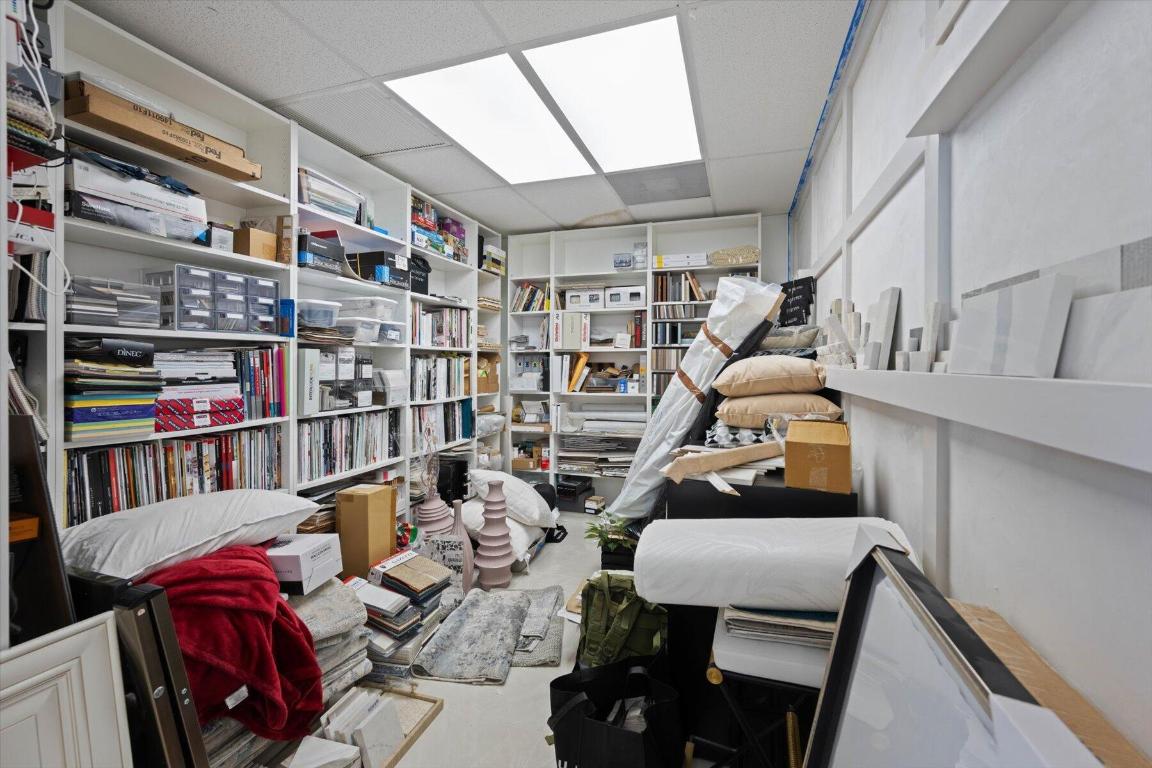 3101 Fairlane Farms Road 5