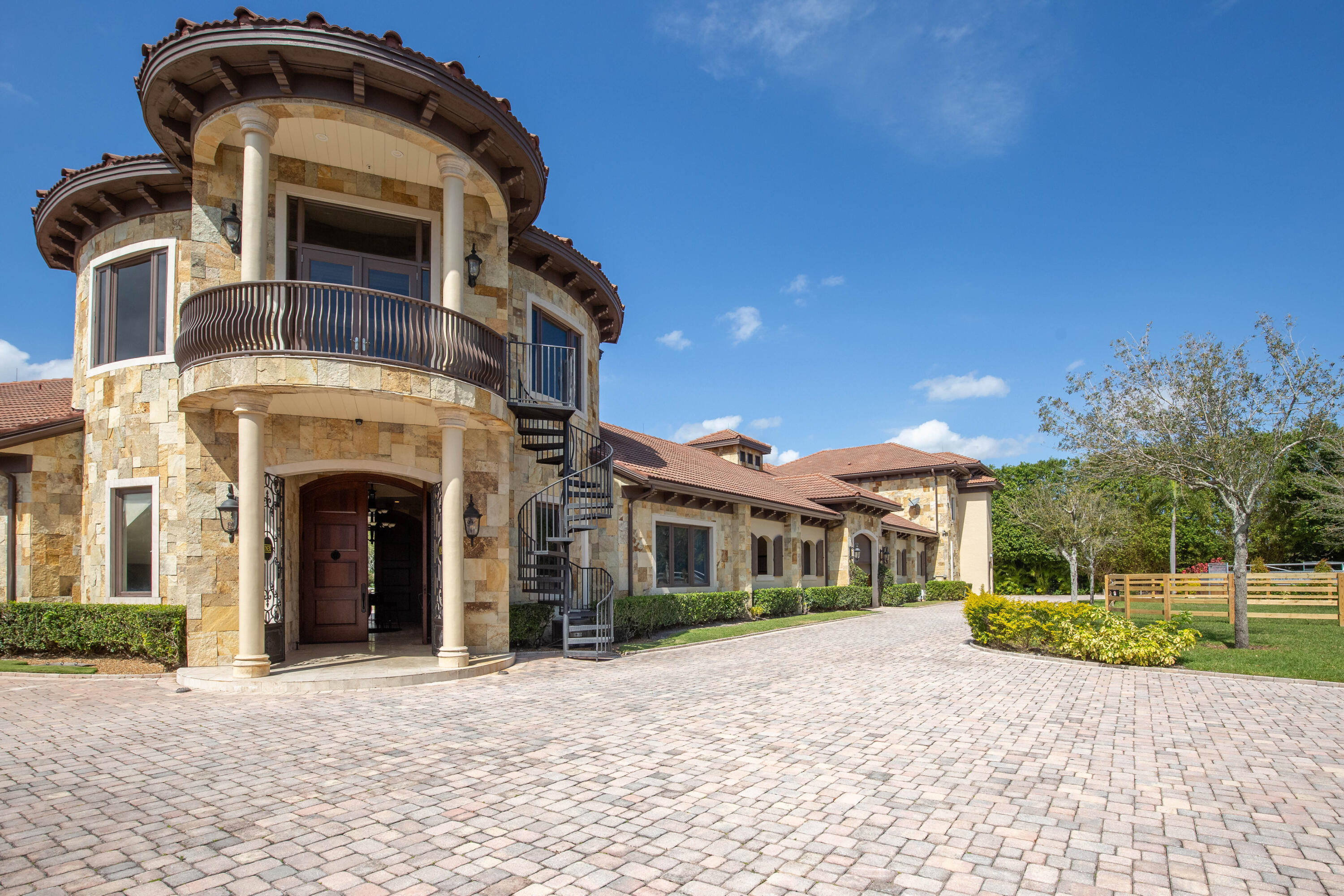 3410 Olde Hampton Drive