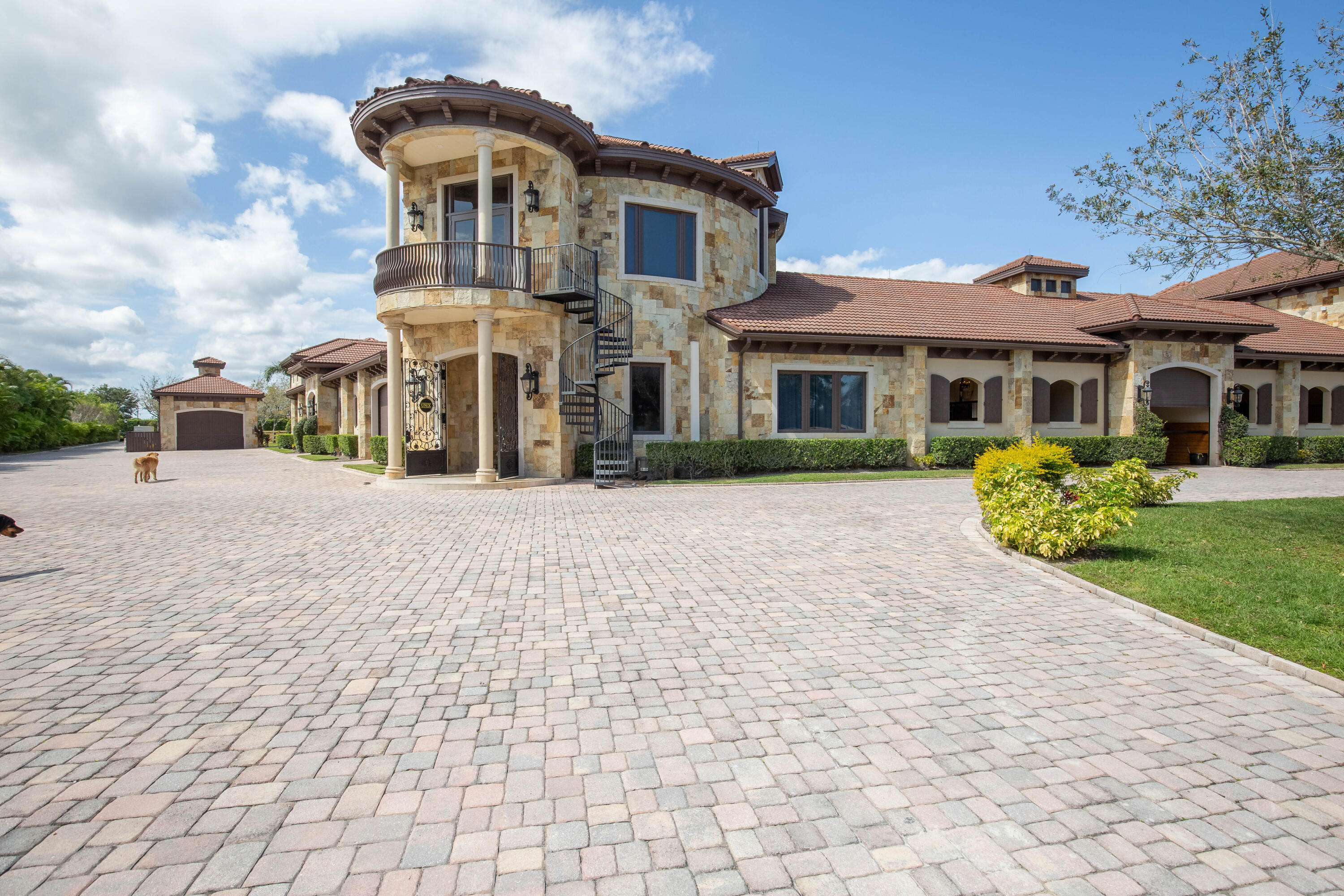 3410 Olde Hampton Drive