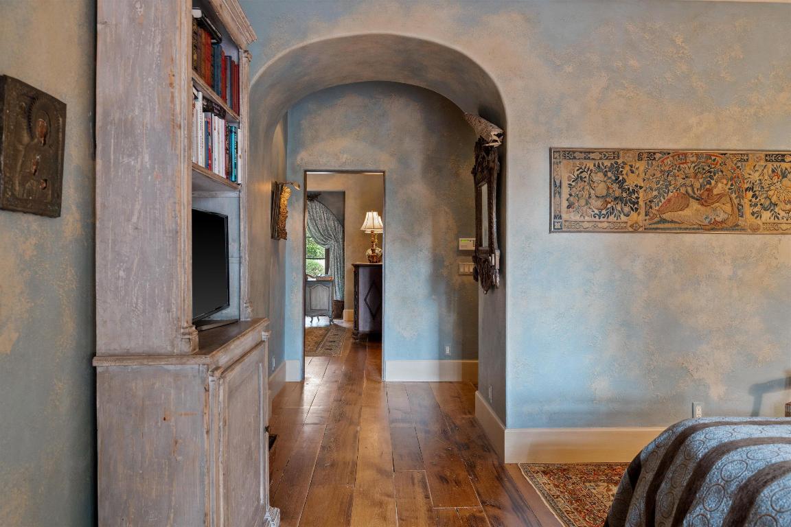 11932 Longwood Green Drive