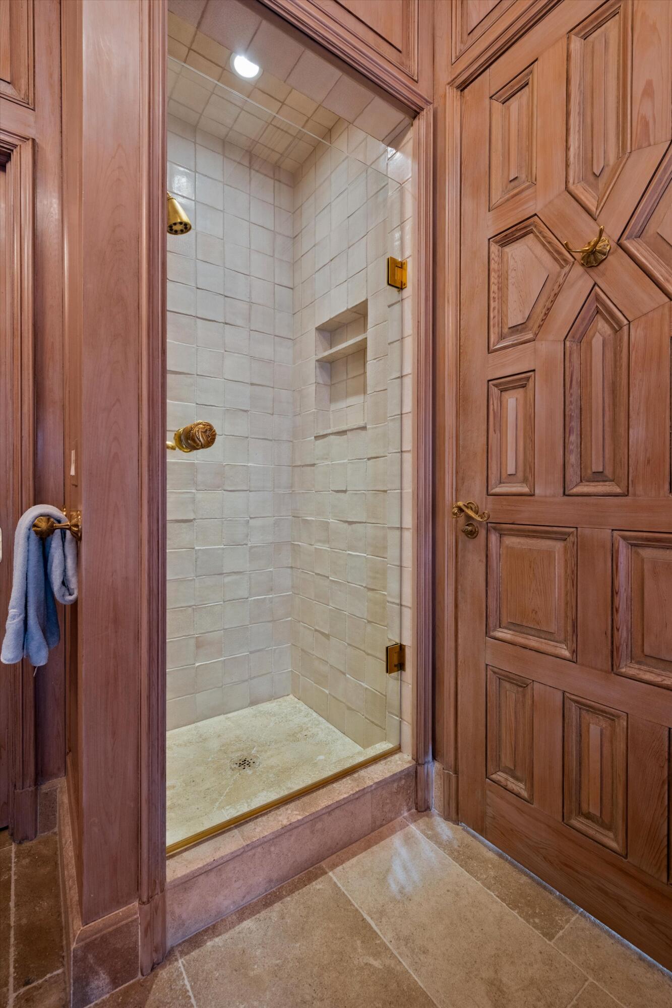 11932 Longwood Green Drive