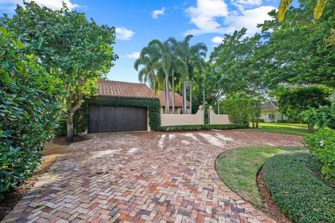 11932 Longwood Green Drive