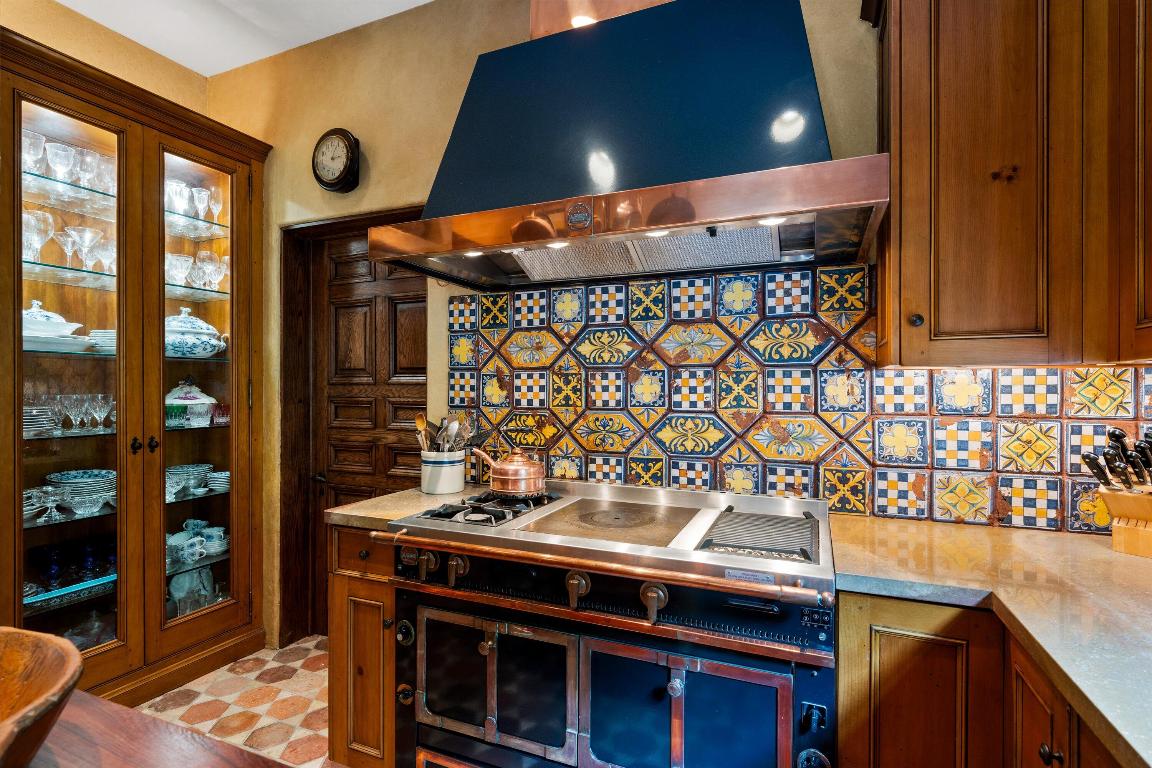 11932 Longwood Green Drive