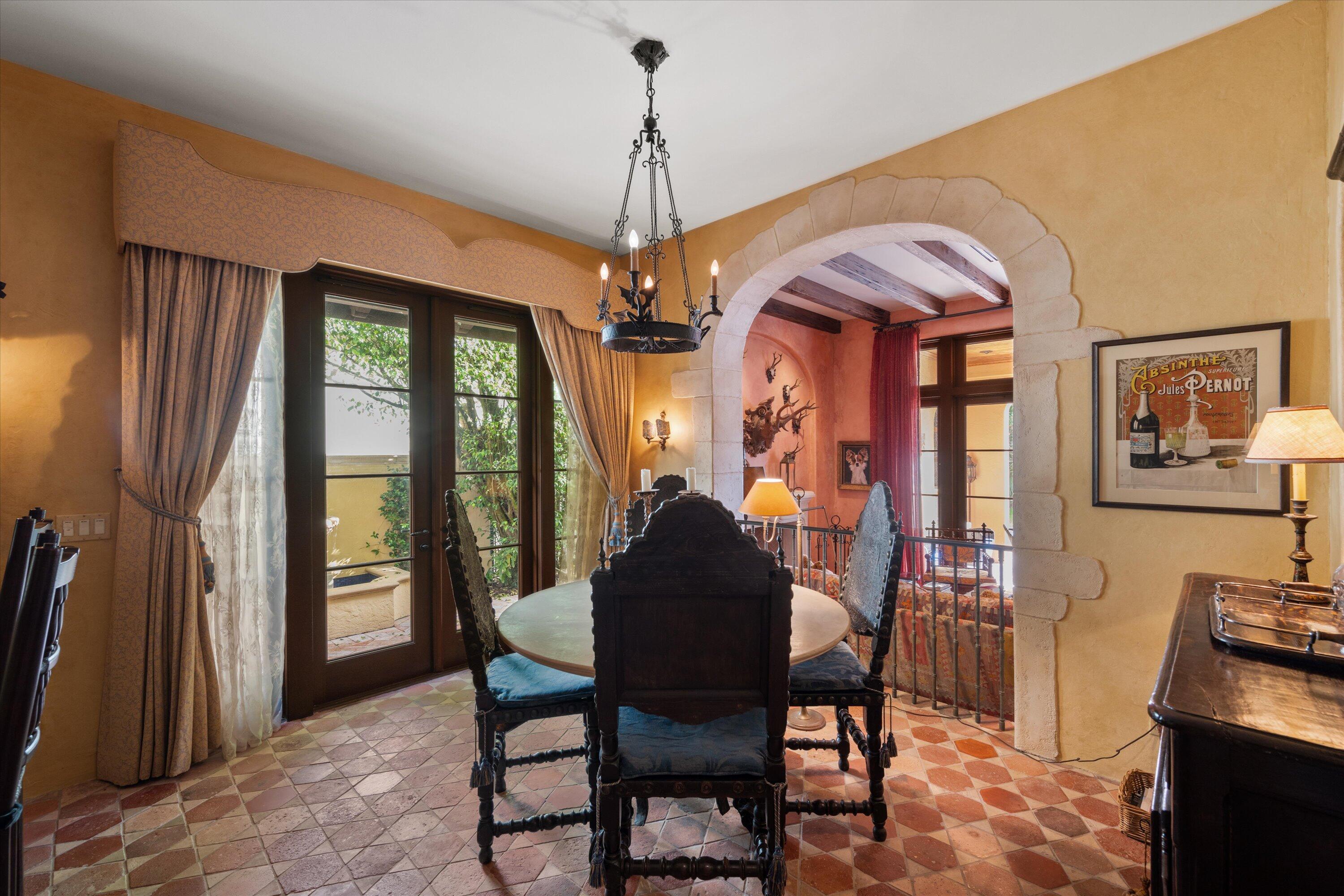 11932 Longwood Green Drive