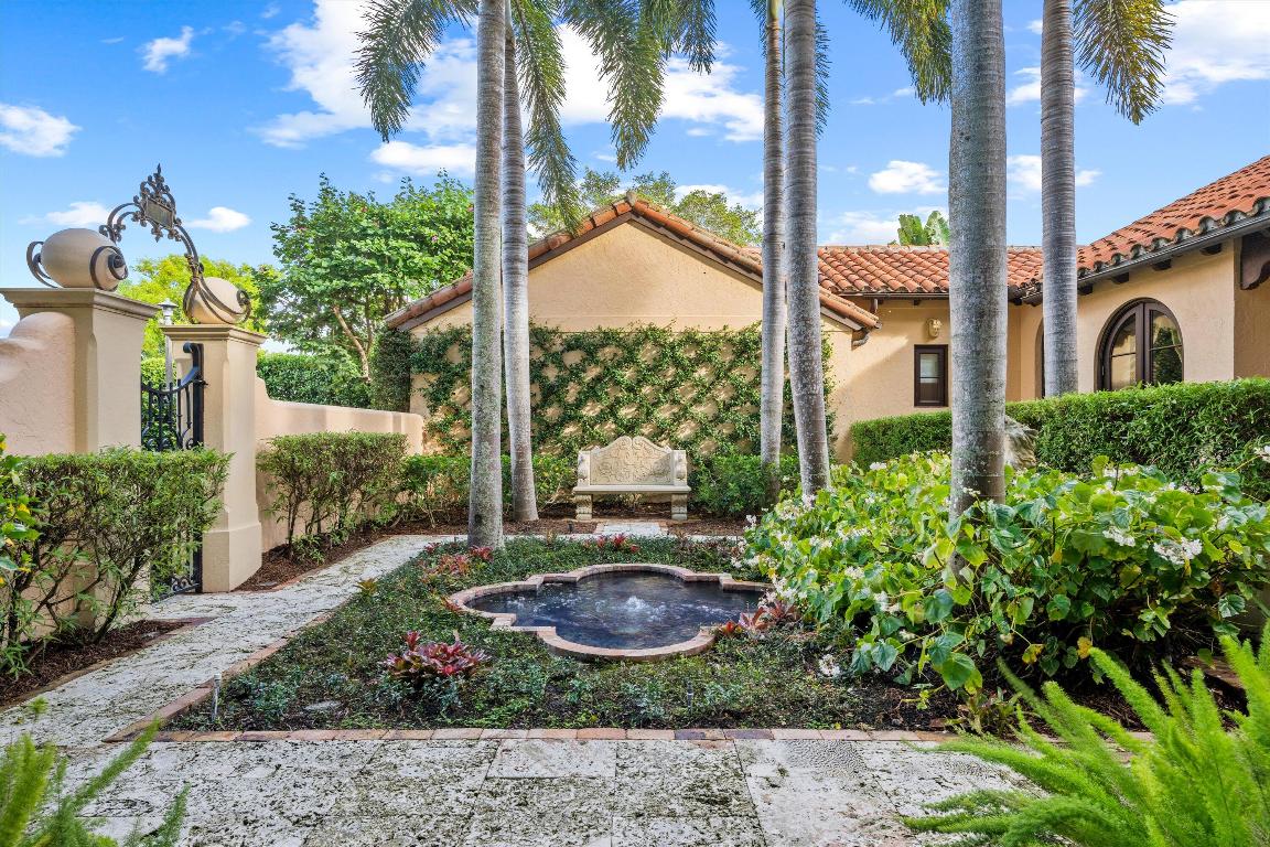 11932 Longwood Green Drive