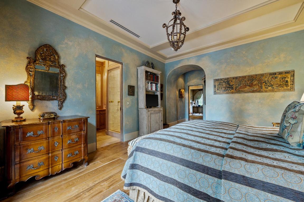 11932 Longwood Green Drive