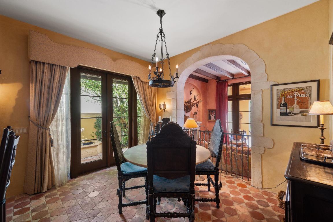 11932 Longwood Green Drive