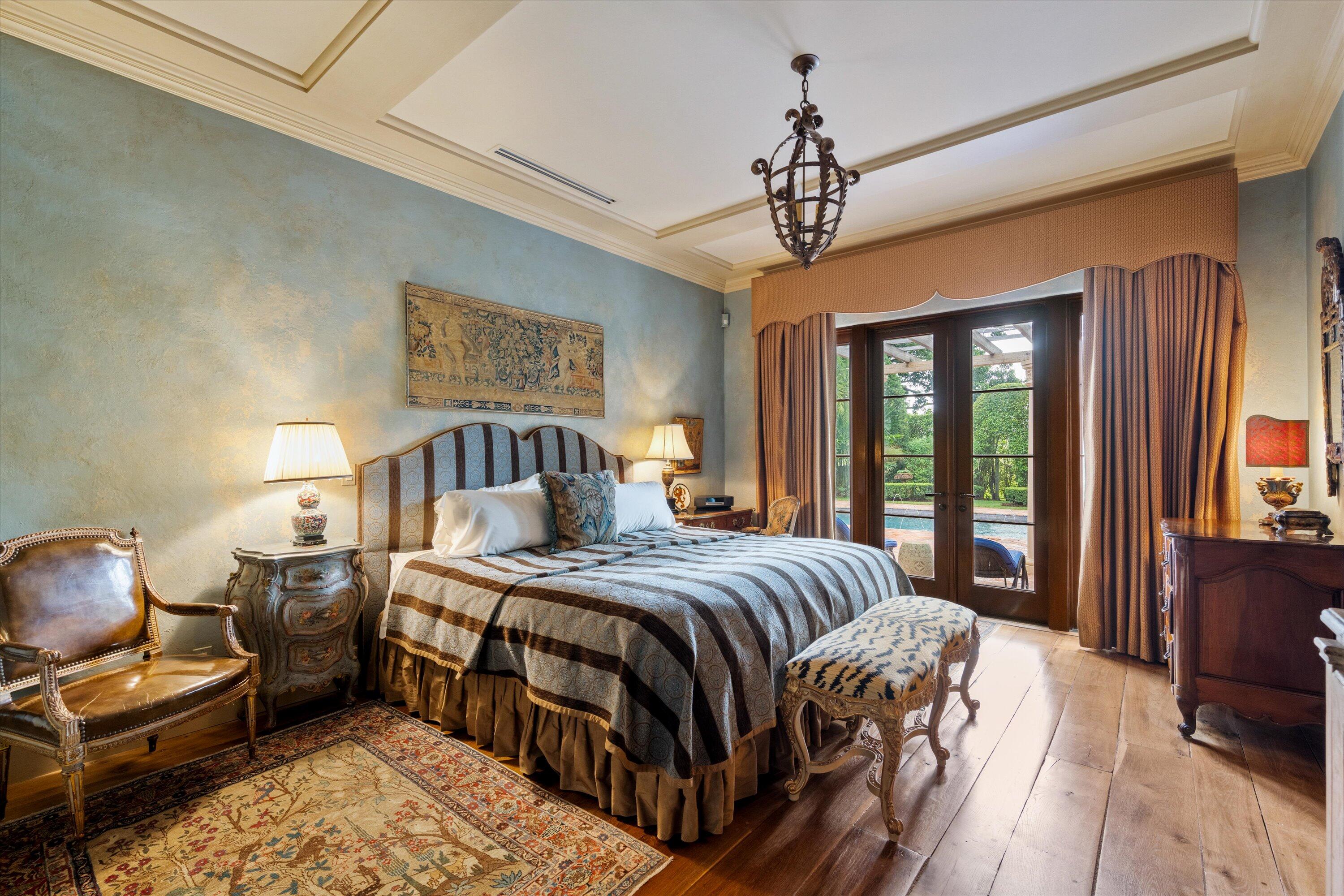 11932 Longwood Green Drive