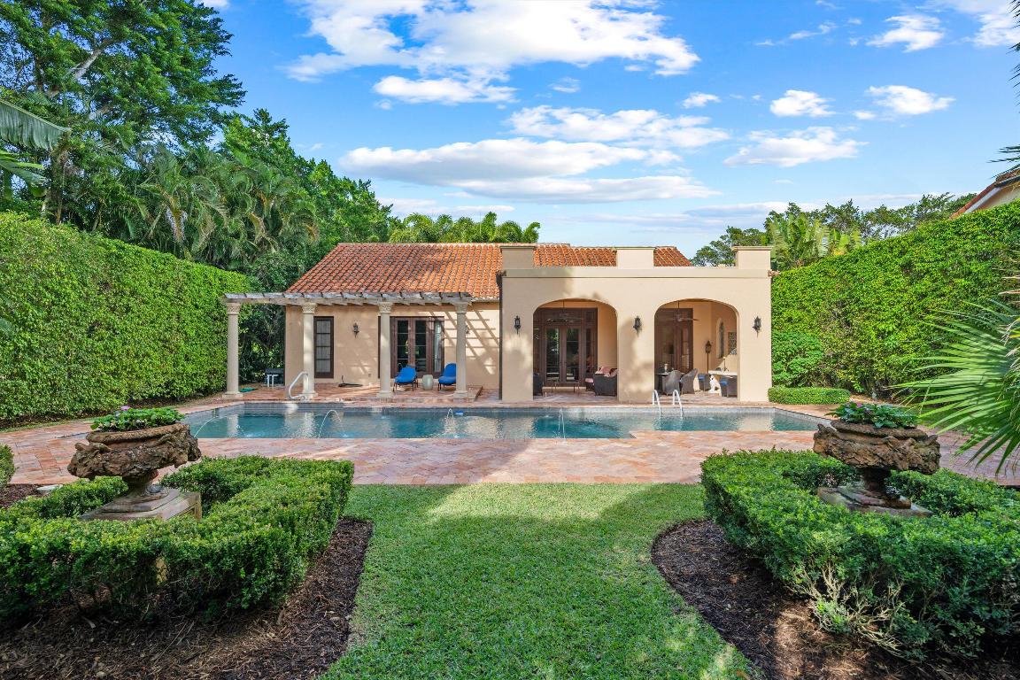 11932 Longwood Green Drive