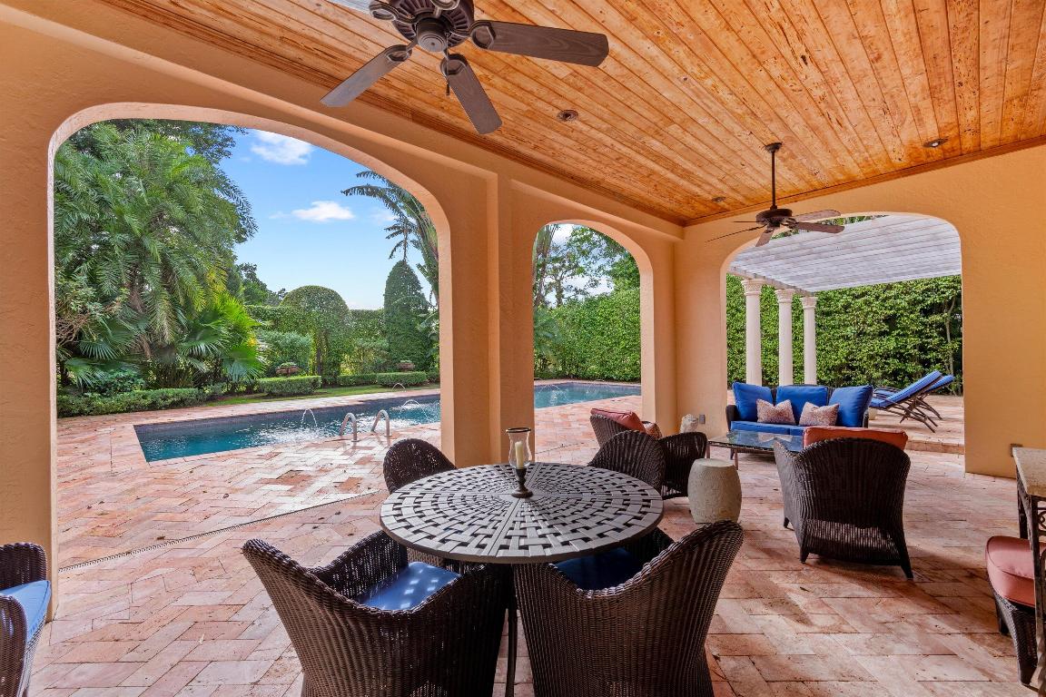 11932 Longwood Green Drive