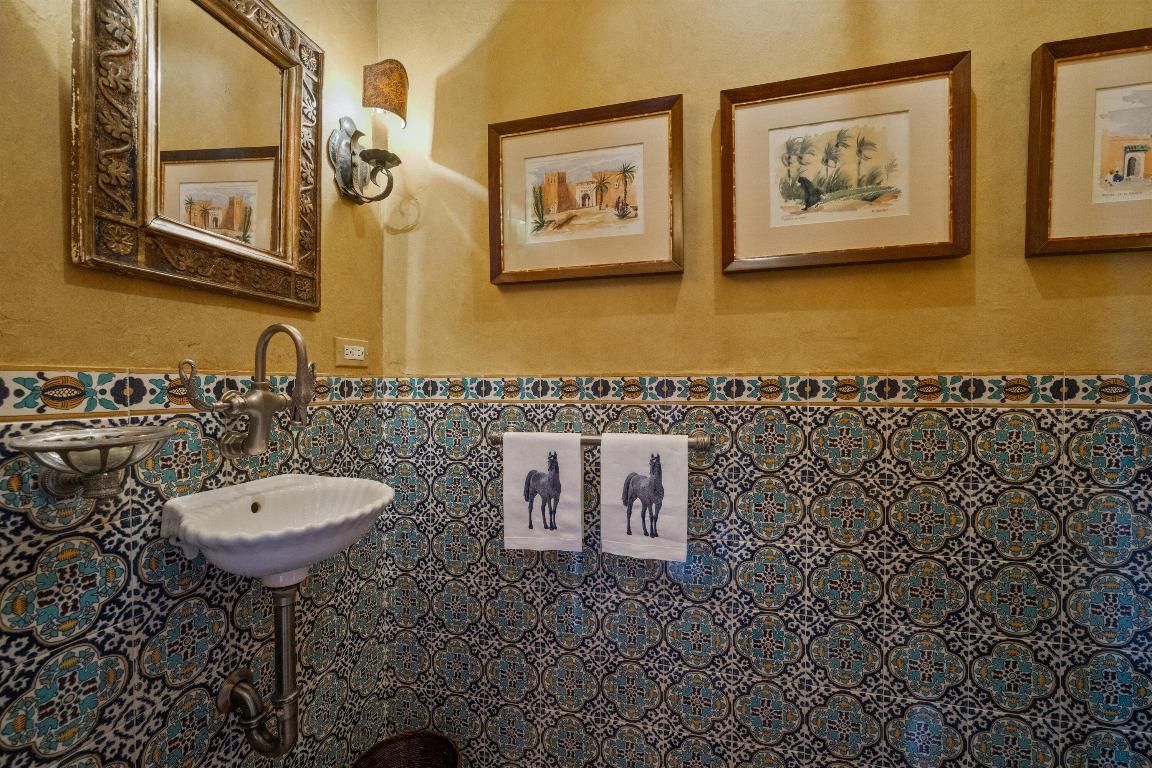 11932 Longwood Green Drive