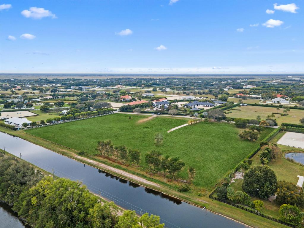 15194& 228 Sunnyland Lane