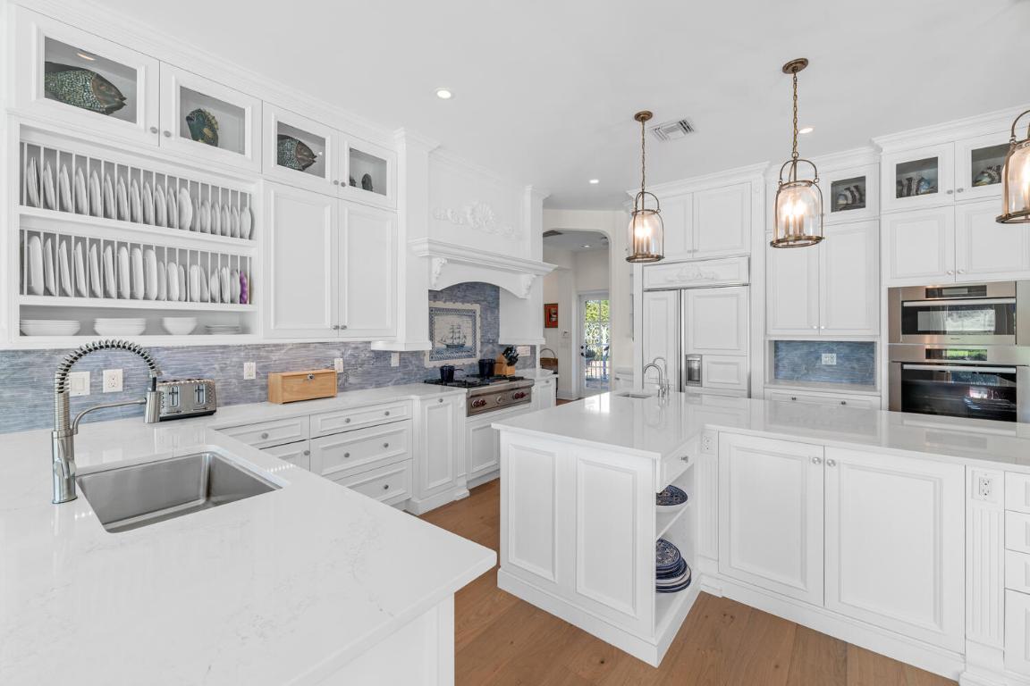 2600 Fairway Island Drive